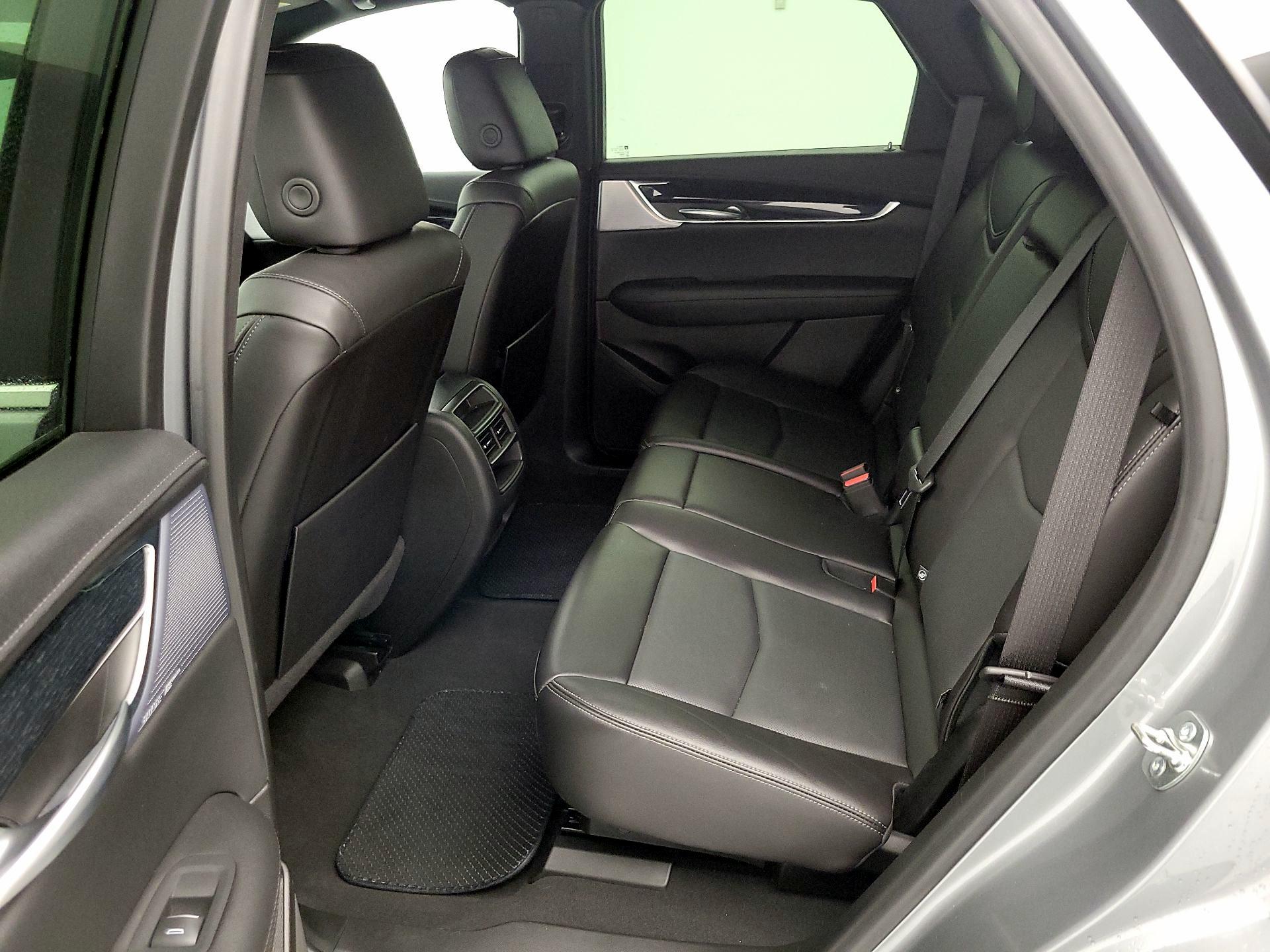 Thumbnail: 2025 Cadillac XT5 - 18