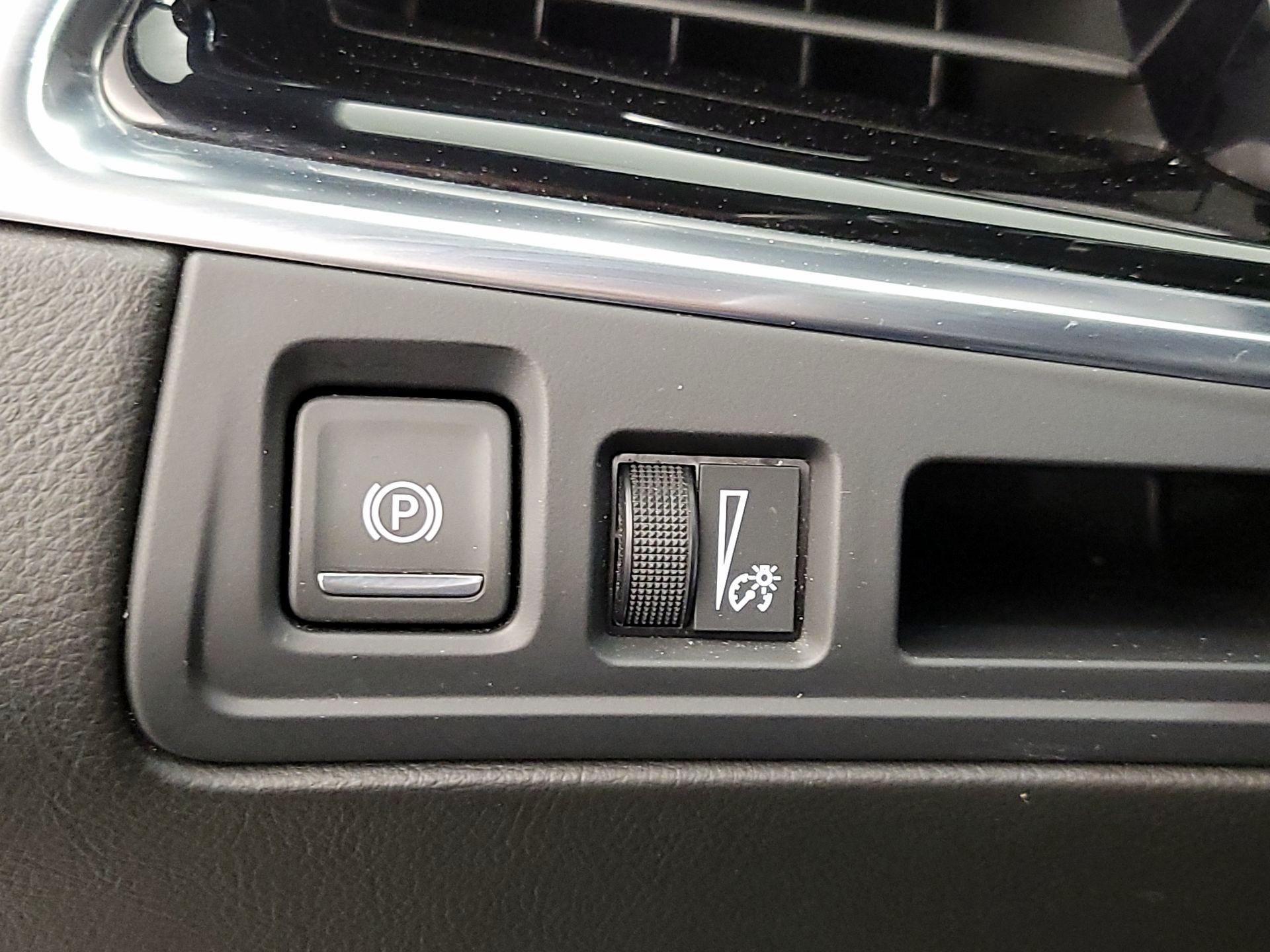 Thumbnail: 2025 Cadillac XT6 - 13