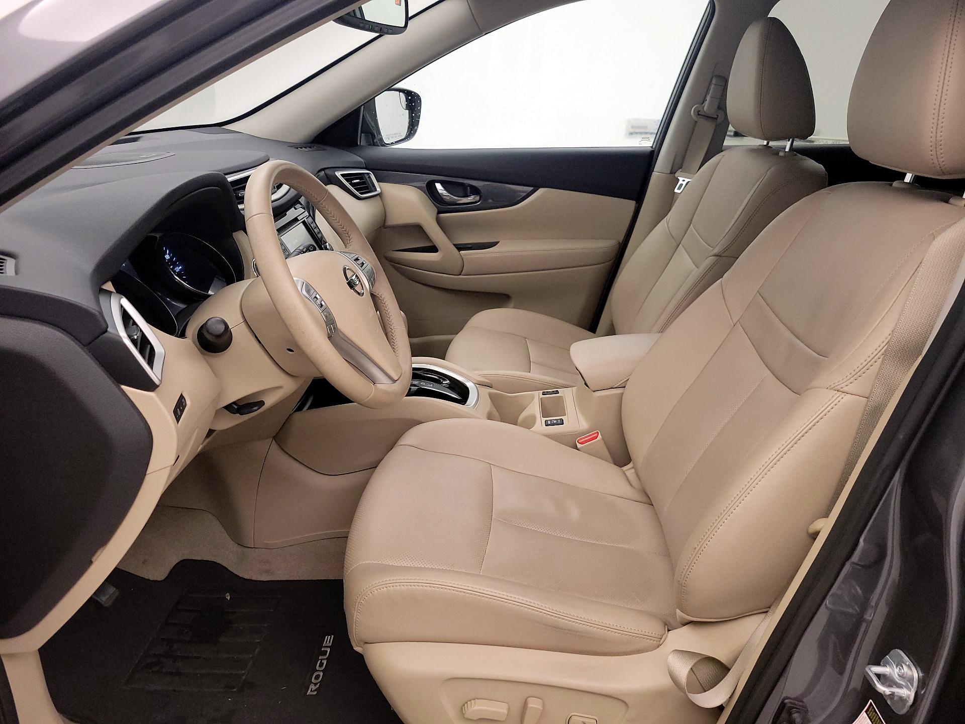 Thumbnail: 2015 Nissan Rogue - 11