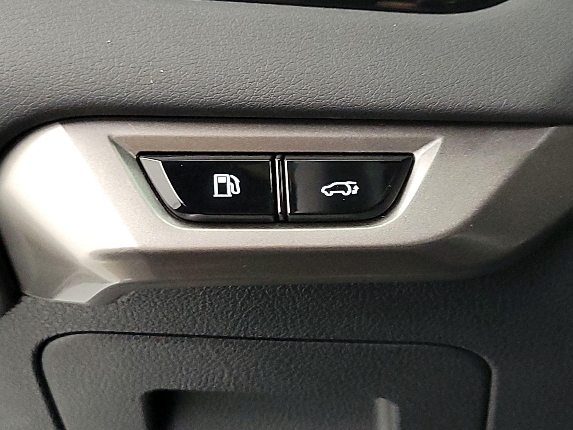 Thumbnail: 2023 Lexus RX - 13