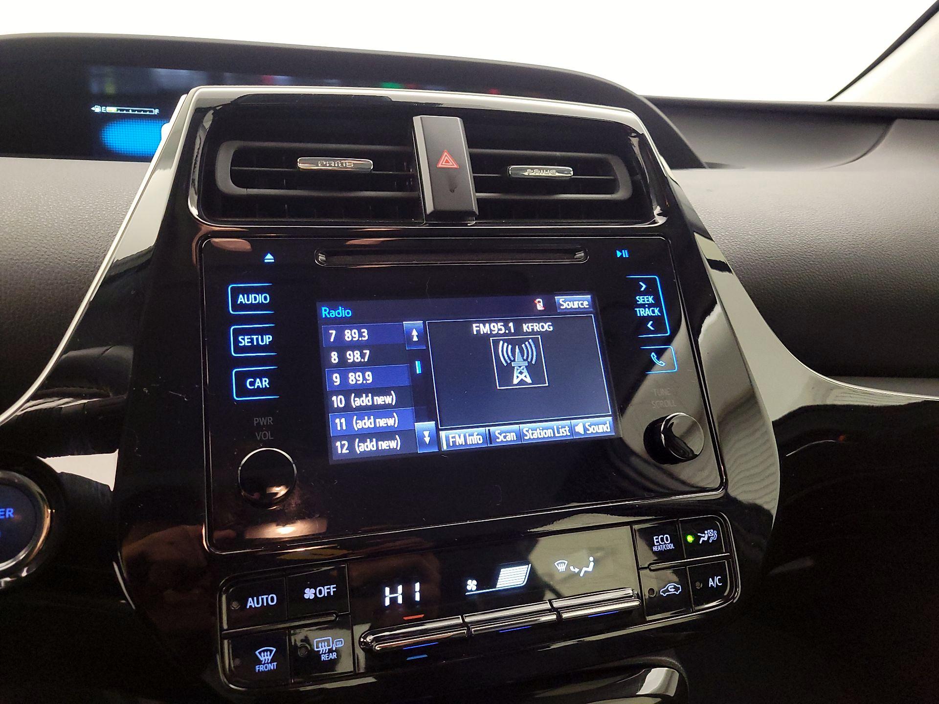 Thumbnail: 2019 Toyota Prius - 15