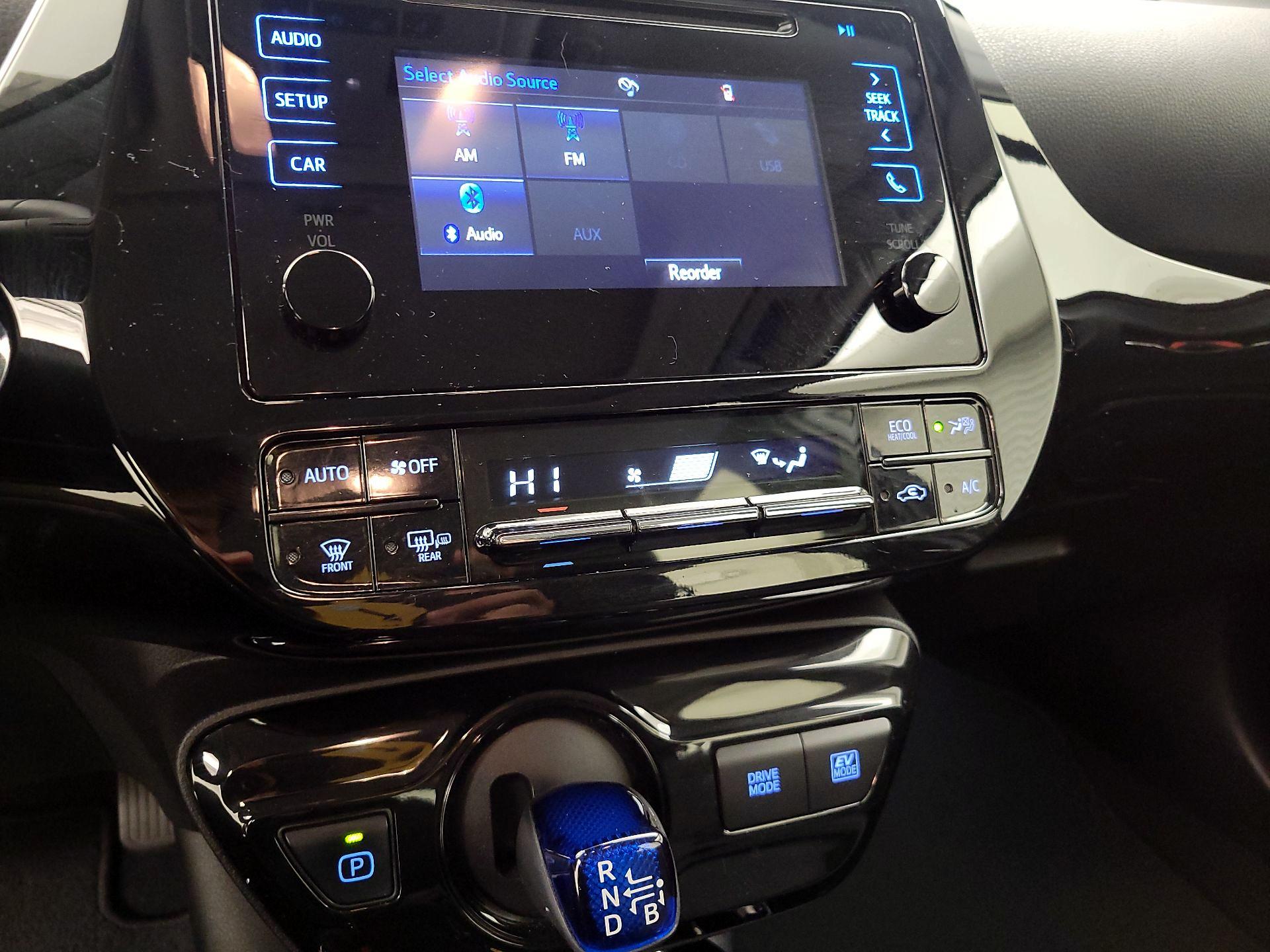 Thumbnail: 2019 Toyota Prius - 16