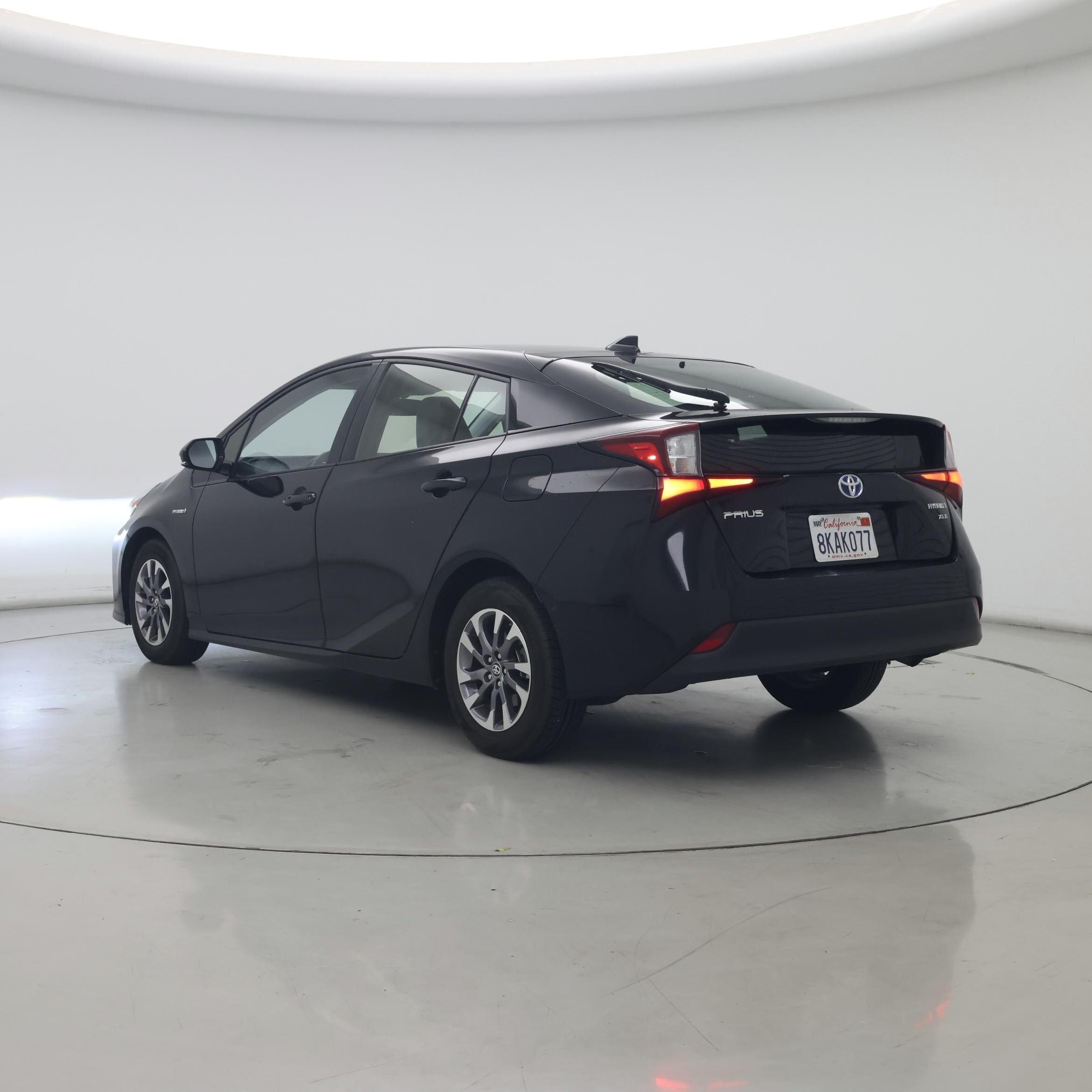 Thumbnail: 2019 Toyota Prius - 2