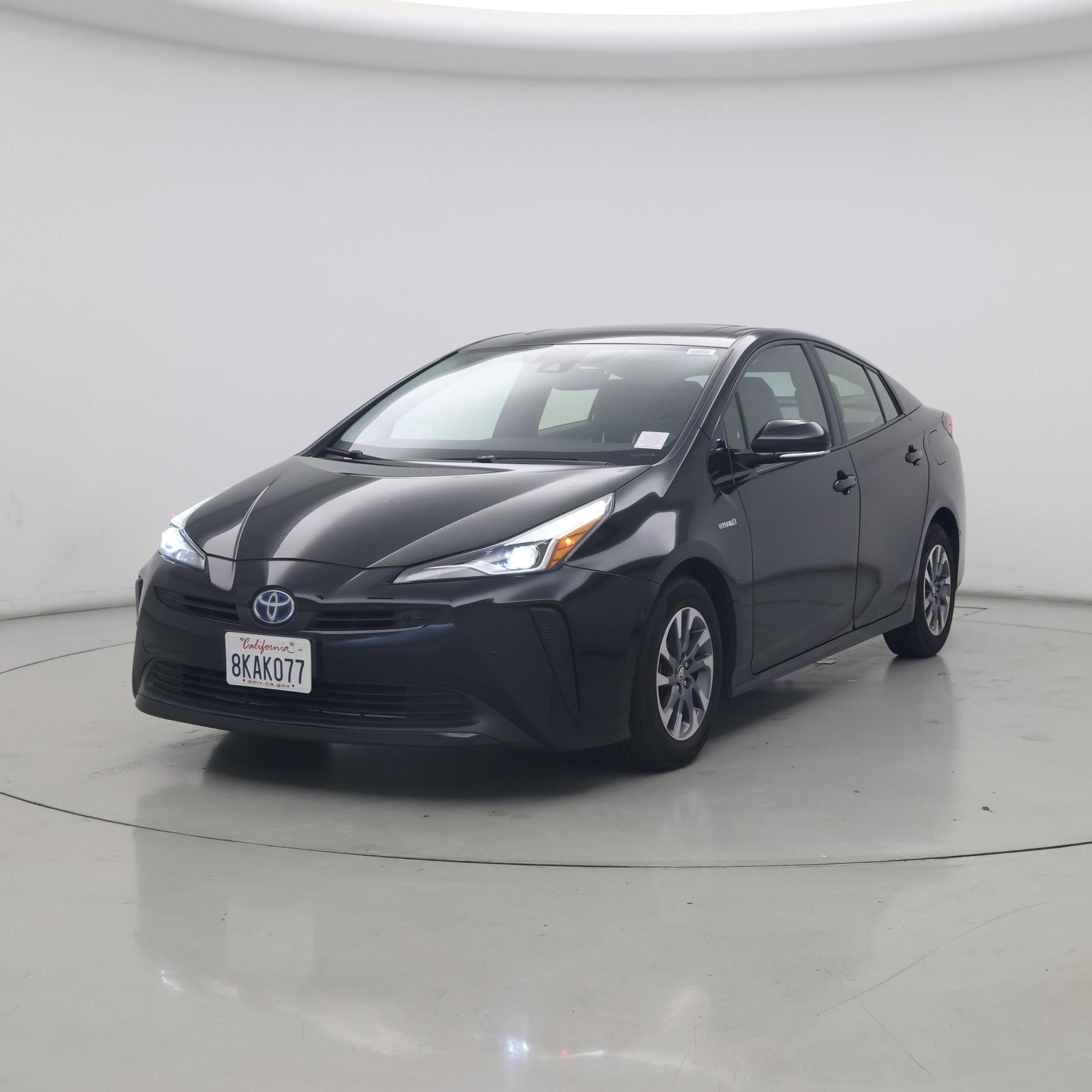 Thumbnail: 2019 Toyota Prius - 4