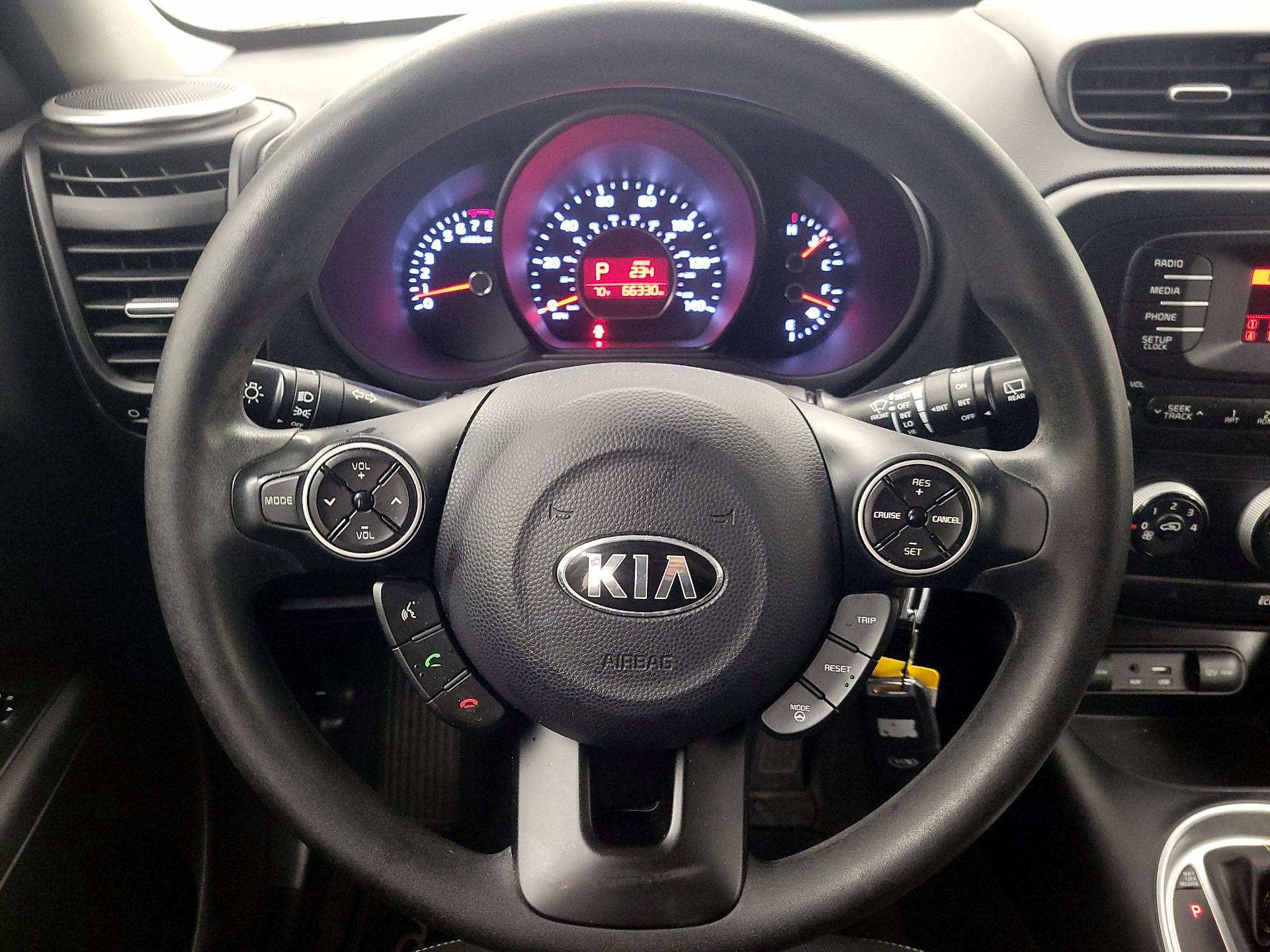 Thumbnail: 2015 Kia Soul - 10