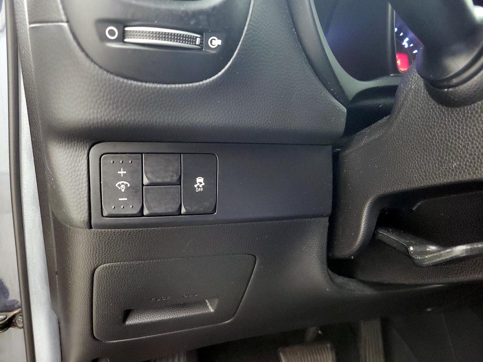 Thumbnail: 2015 Kia Soul - 13