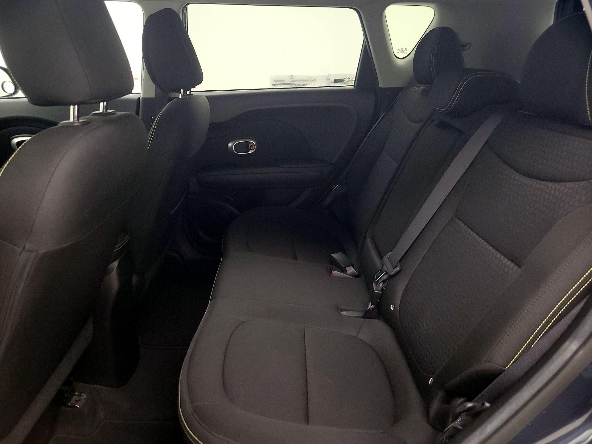 Thumbnail: 2015 Kia Soul - 18