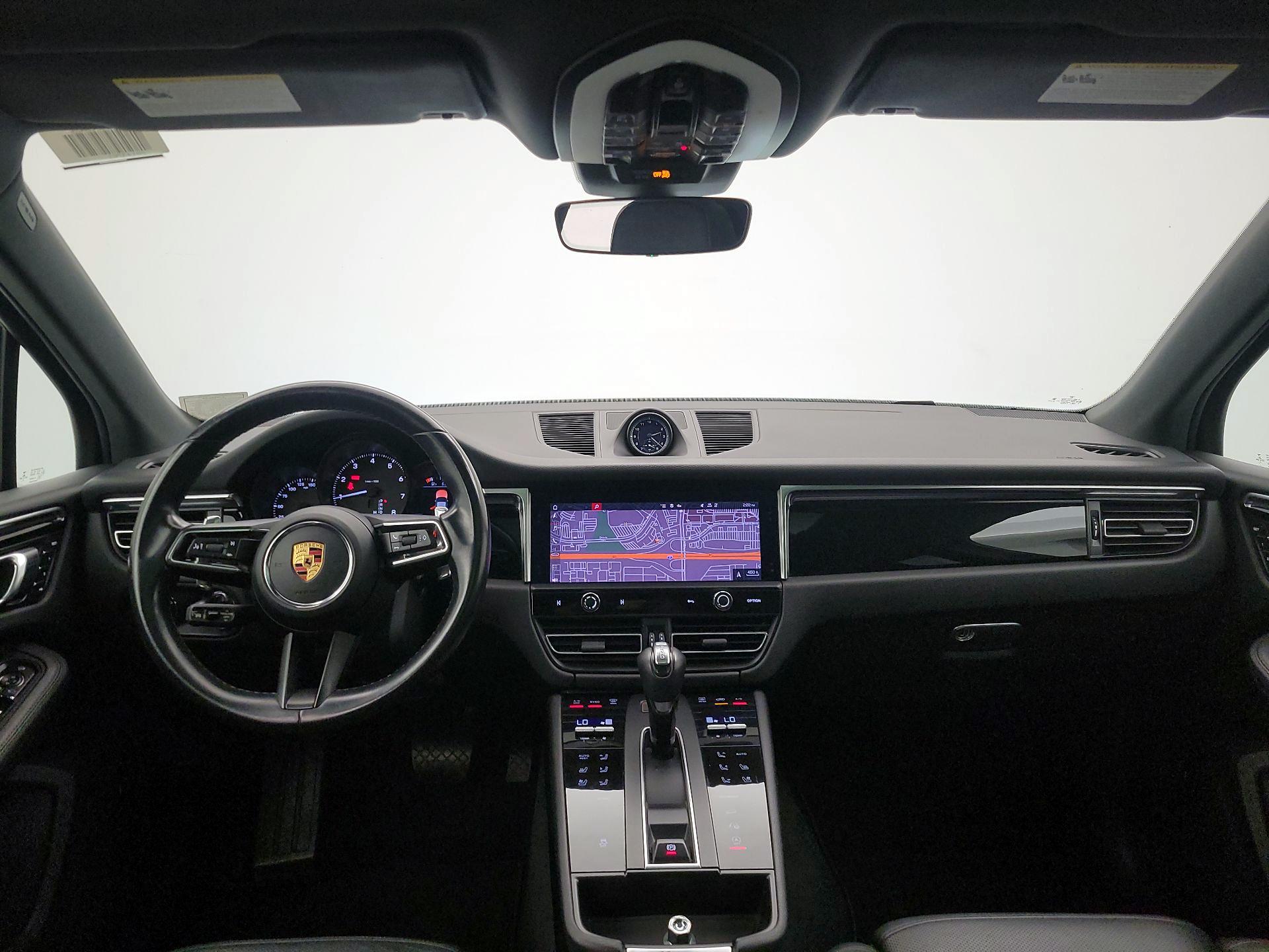 Thumbnail: 2022 Porsche Macan - 9