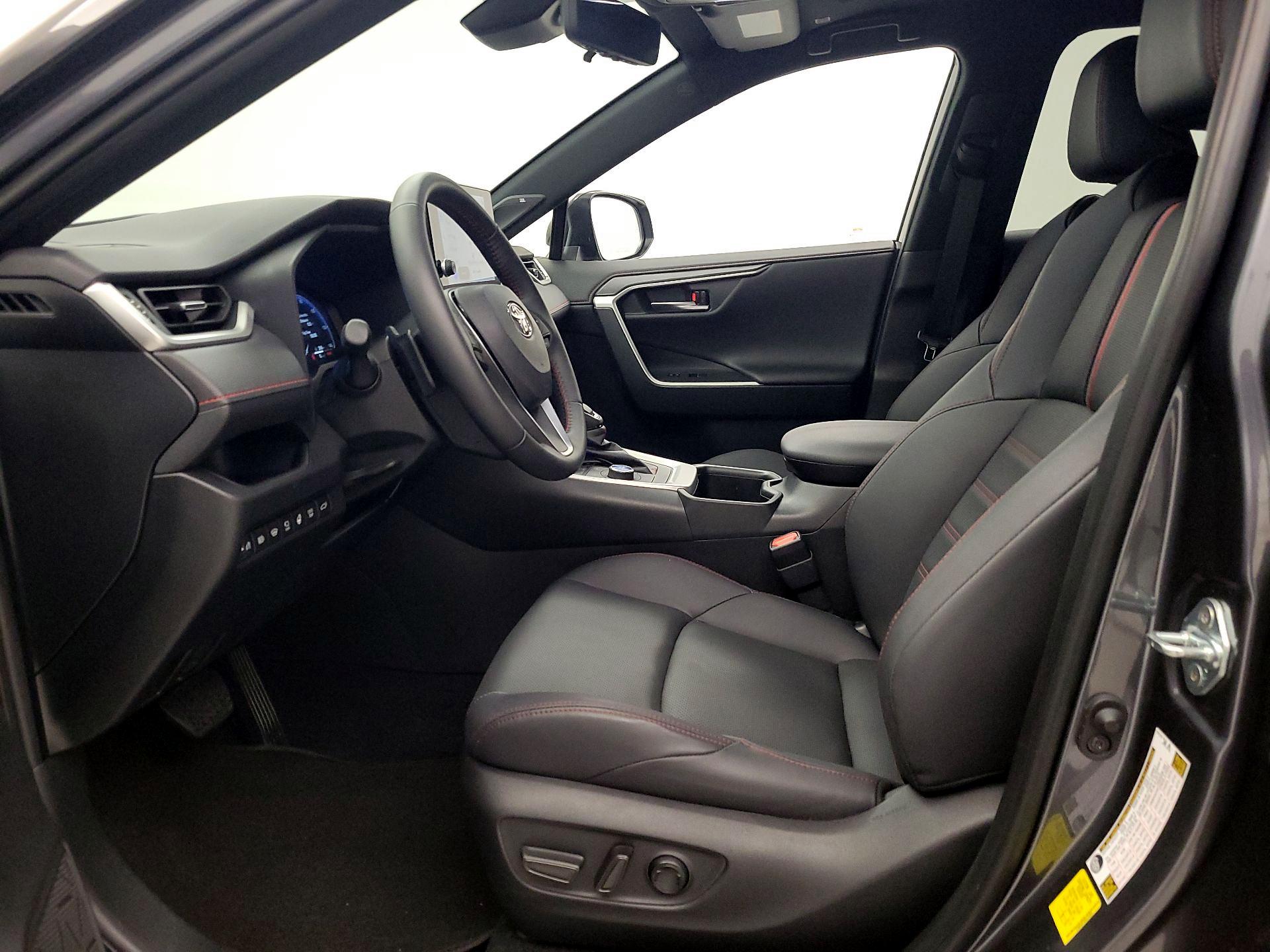 Thumbnail: 2024 Toyota RAV4 - 11