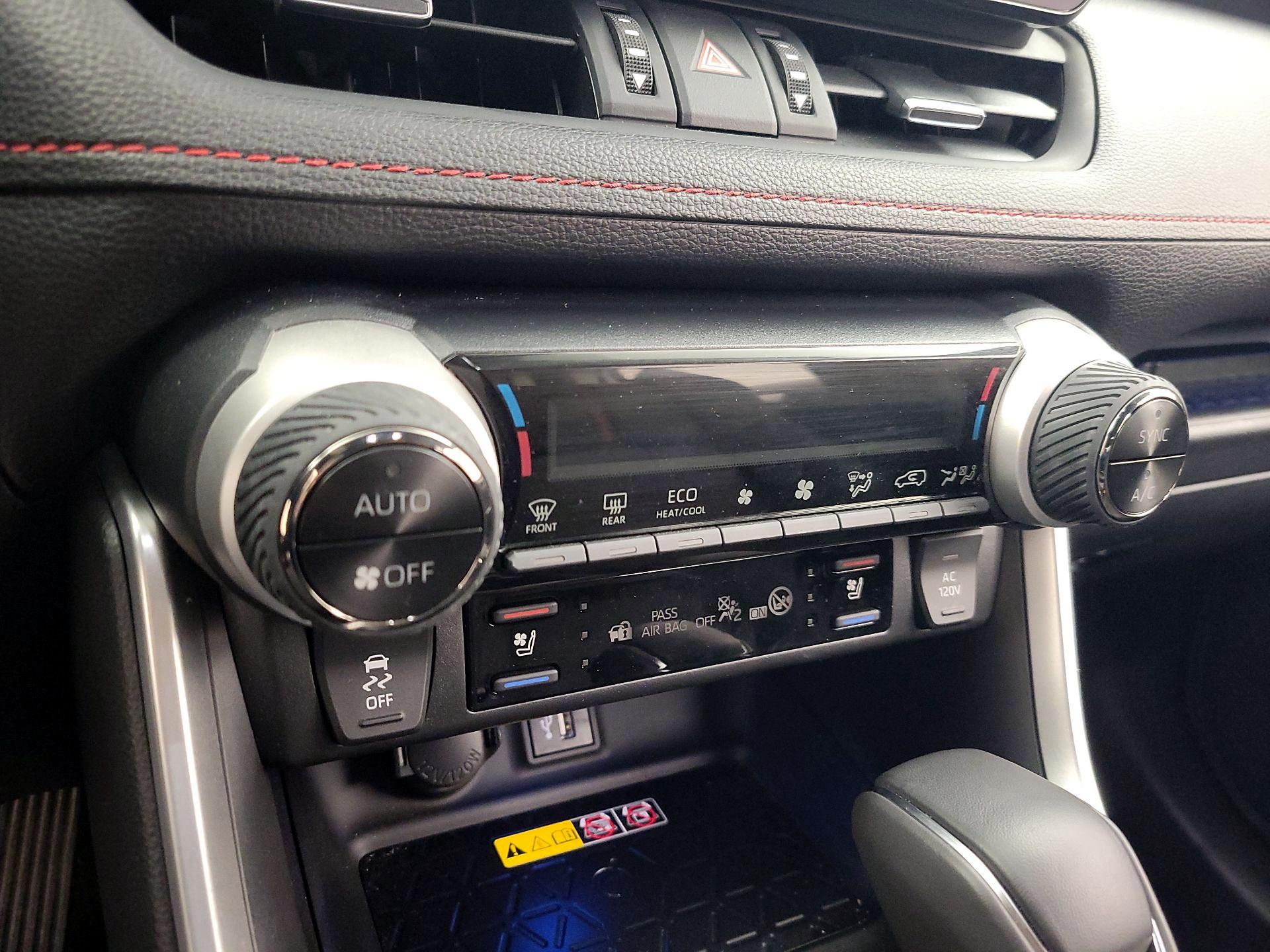 Thumbnail: 2024 Toyota RAV4 - 16