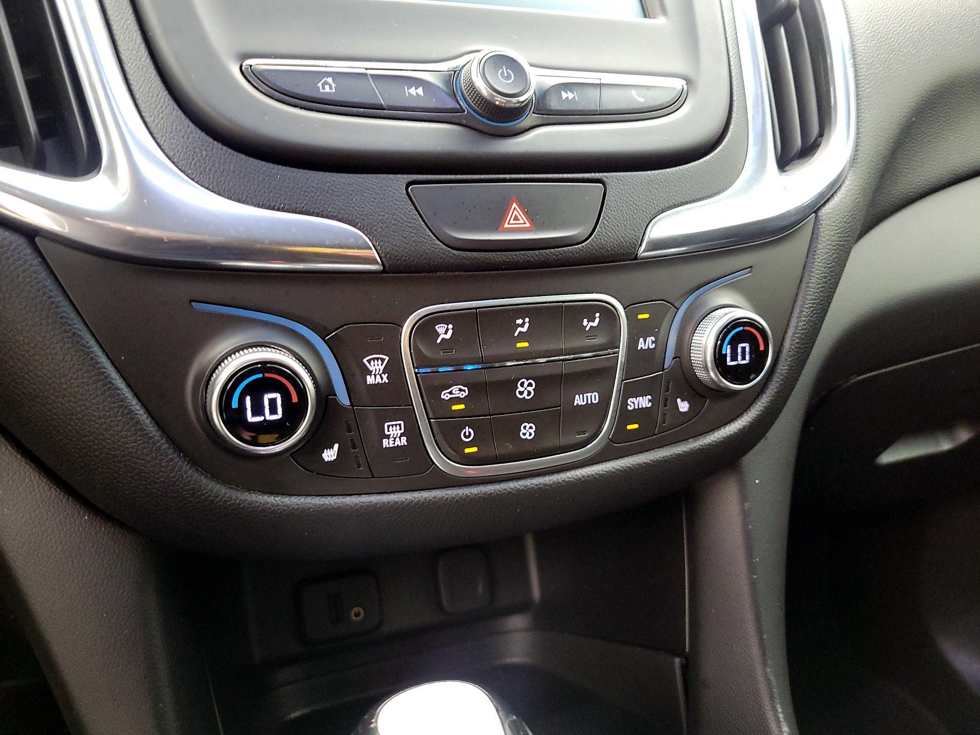 Thumbnail: 2018 Chevrolet Equinox - 16