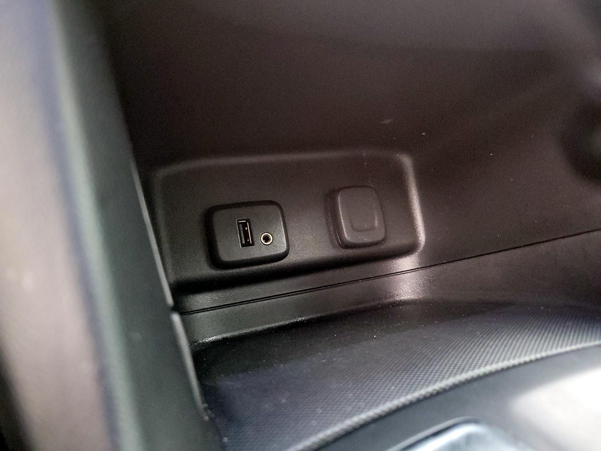 Thumbnail: 2018 Chevrolet Equinox - 18