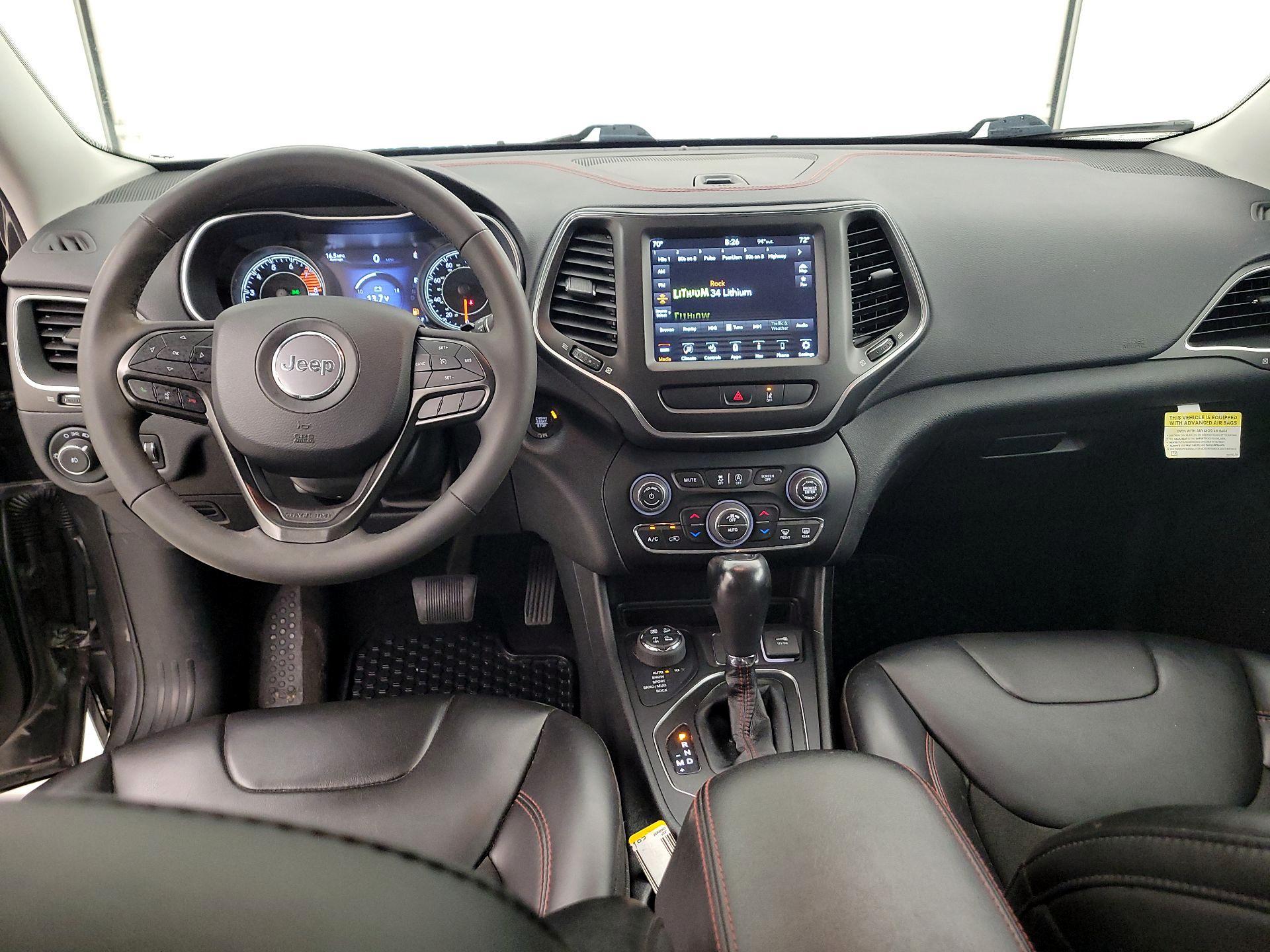 Thumbnail: 2022 Jeep Cherokee - 9