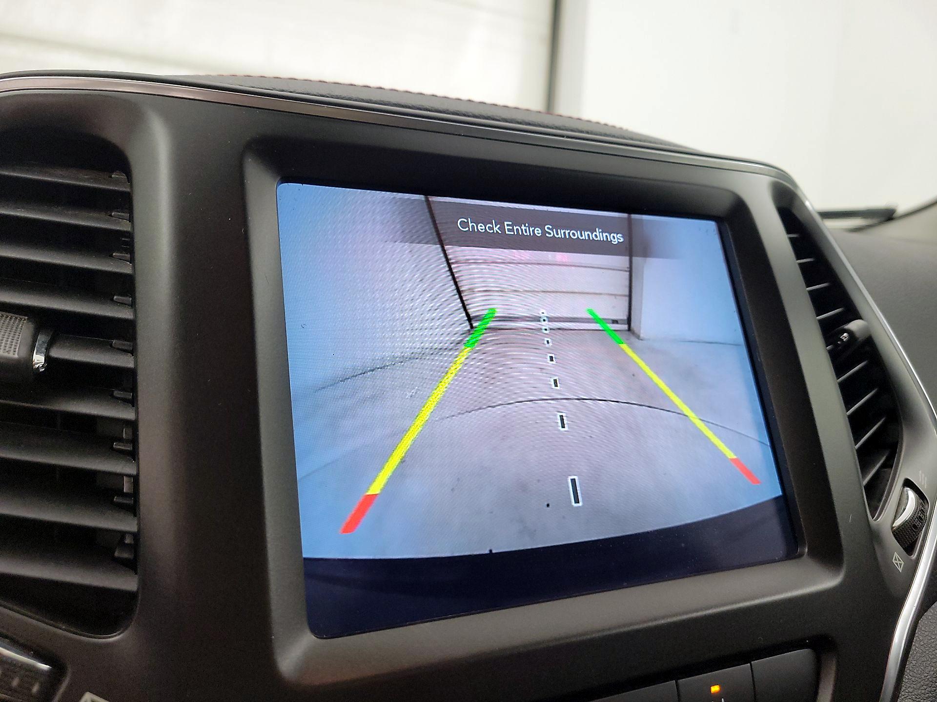 Thumbnail: 2022 Jeep Cherokee - 14