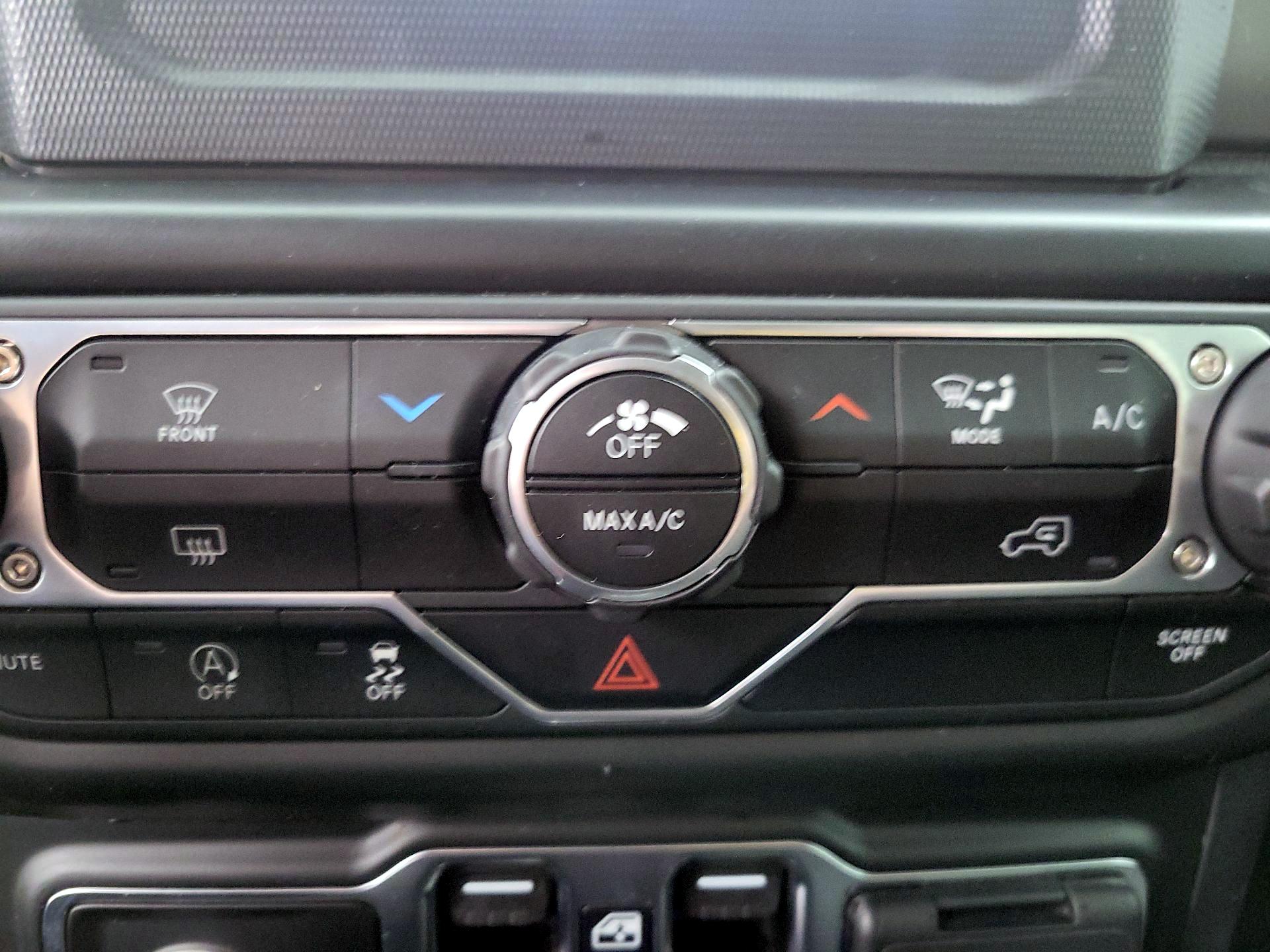 Thumbnail: 2022 Jeep Wrangler - 16