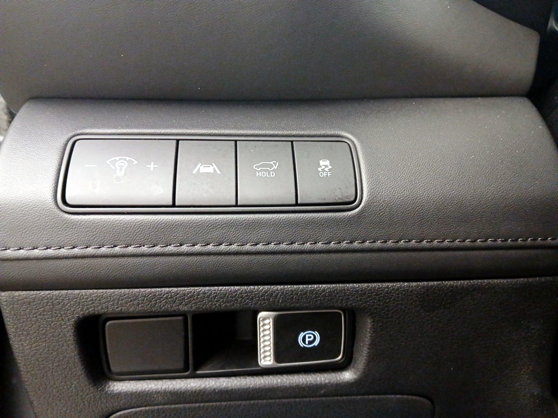 Thumbnail: 2023 Hyundai Santa Fe - 13