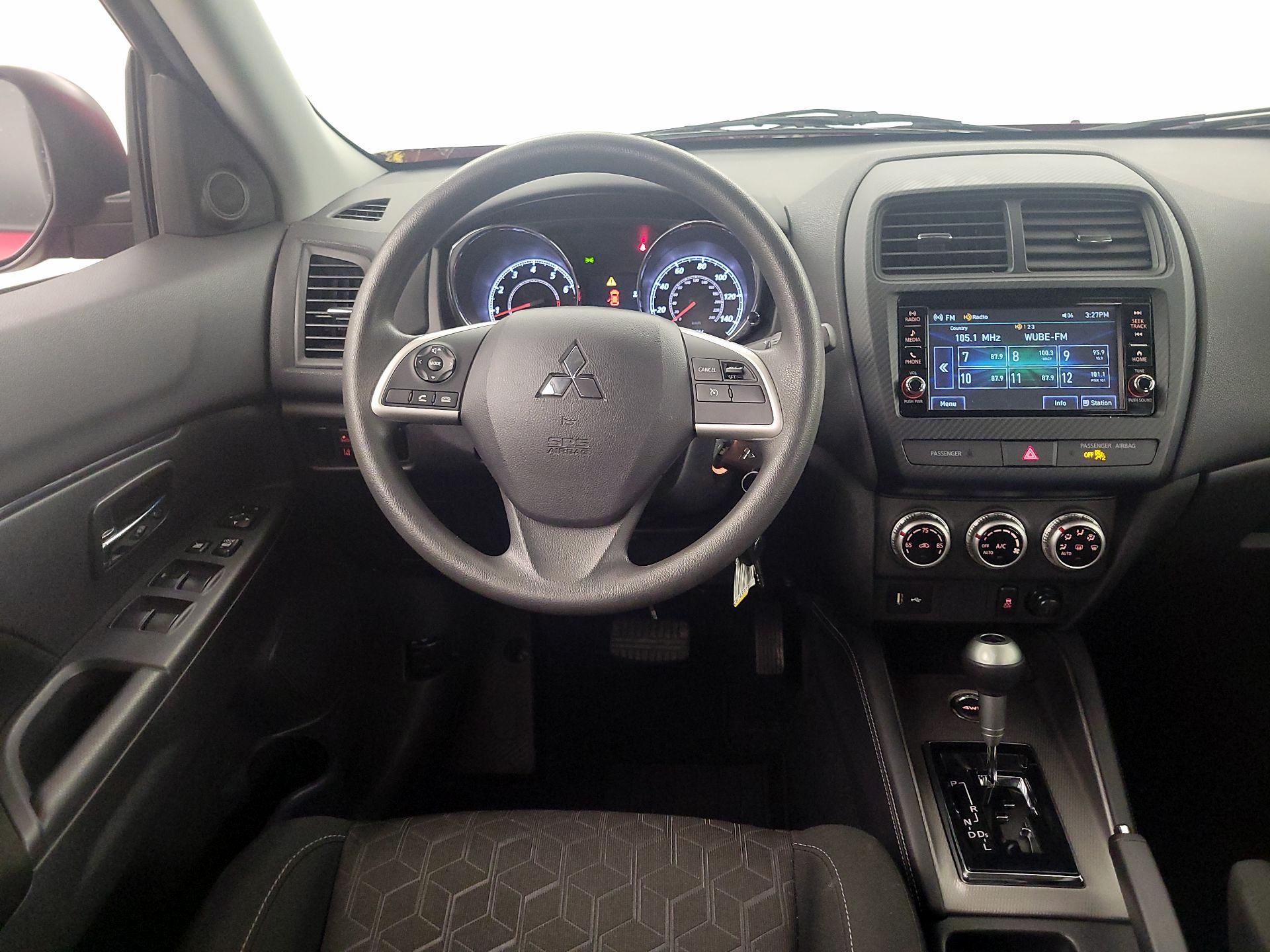 Thumbnail: 2023 Mitsubishi Outlander Sport - 10