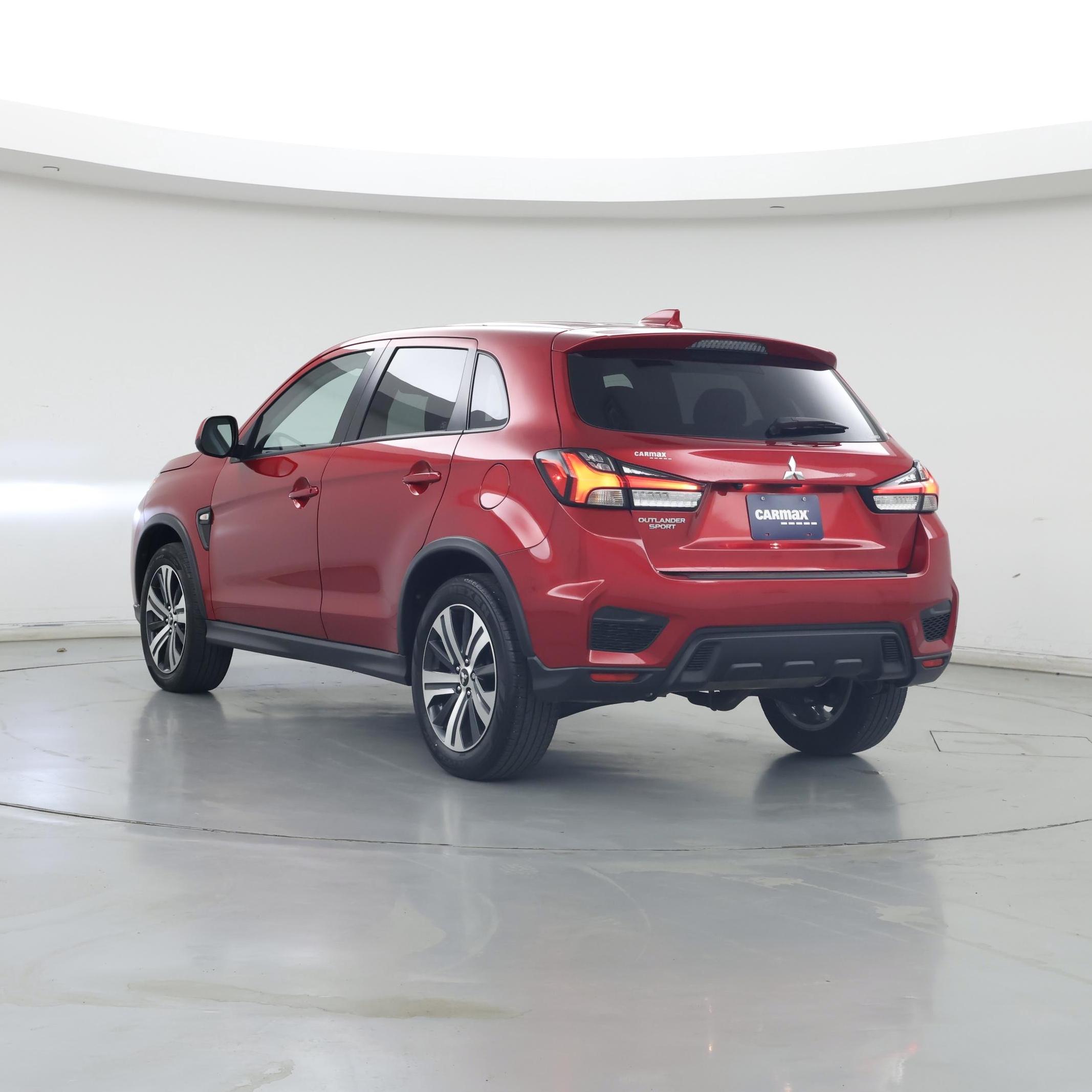 Thumbnail: 2023 Mitsubishi Outlander Sport - 2