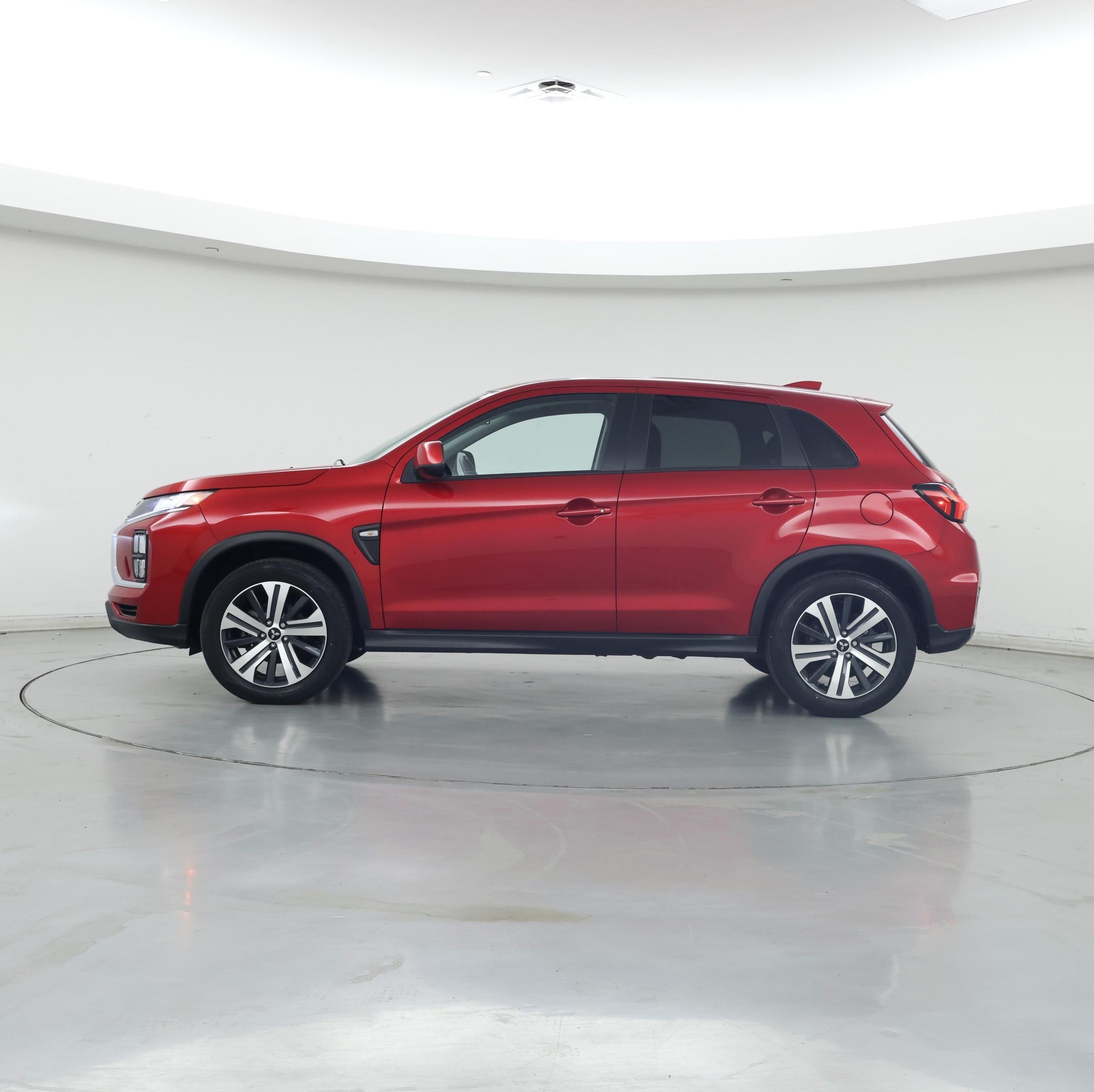 Thumbnail: 2023 Mitsubishi Outlander Sport - 3