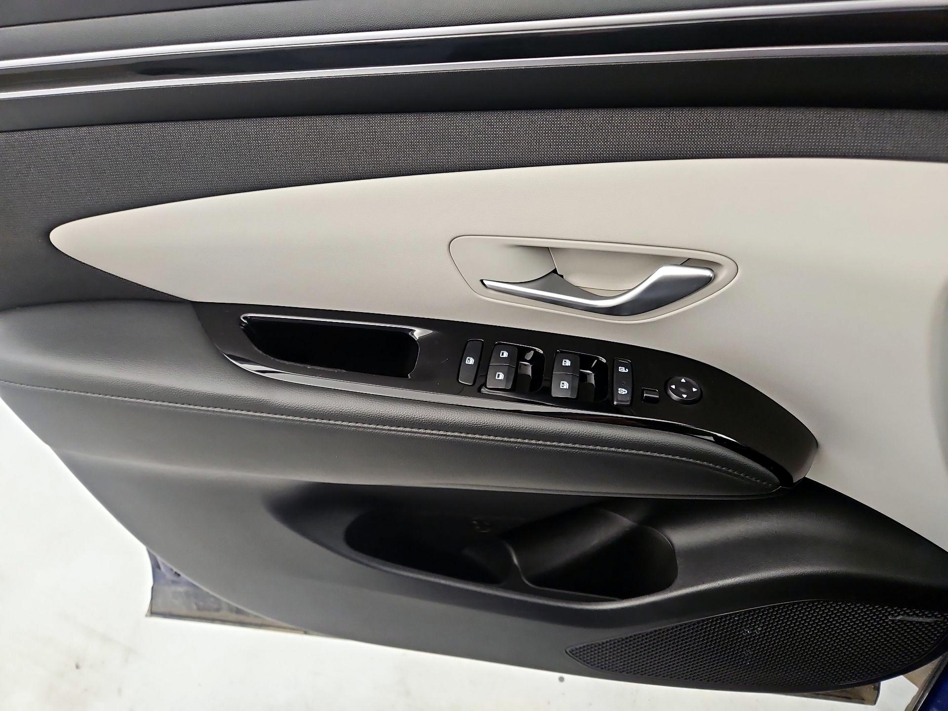 Thumbnail: 2023 Hyundai Tucson - 12