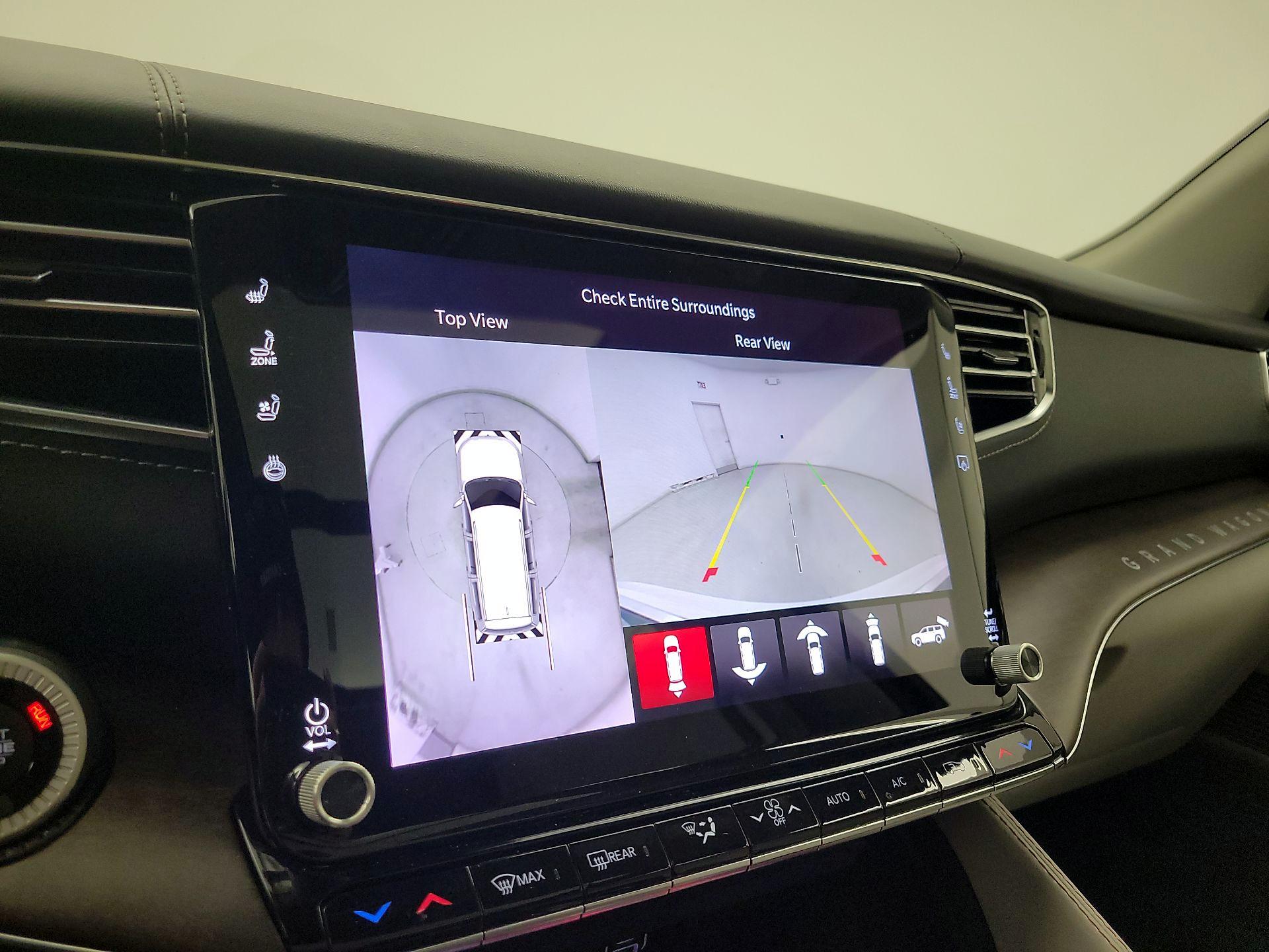 Thumbnail: 2022 Jeep Grand Wagoneer - 15