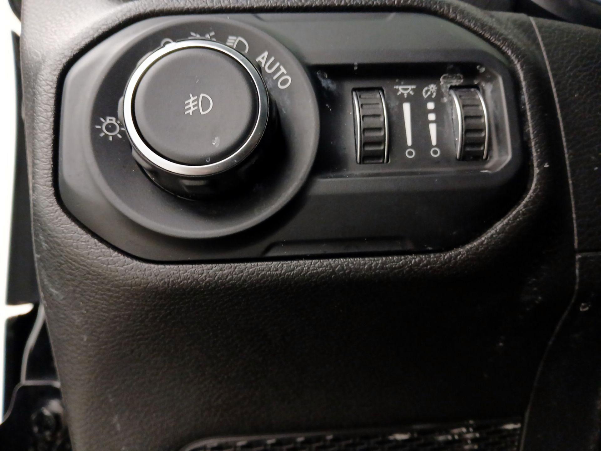 Thumbnail: 2021 Jeep Wrangler - 13