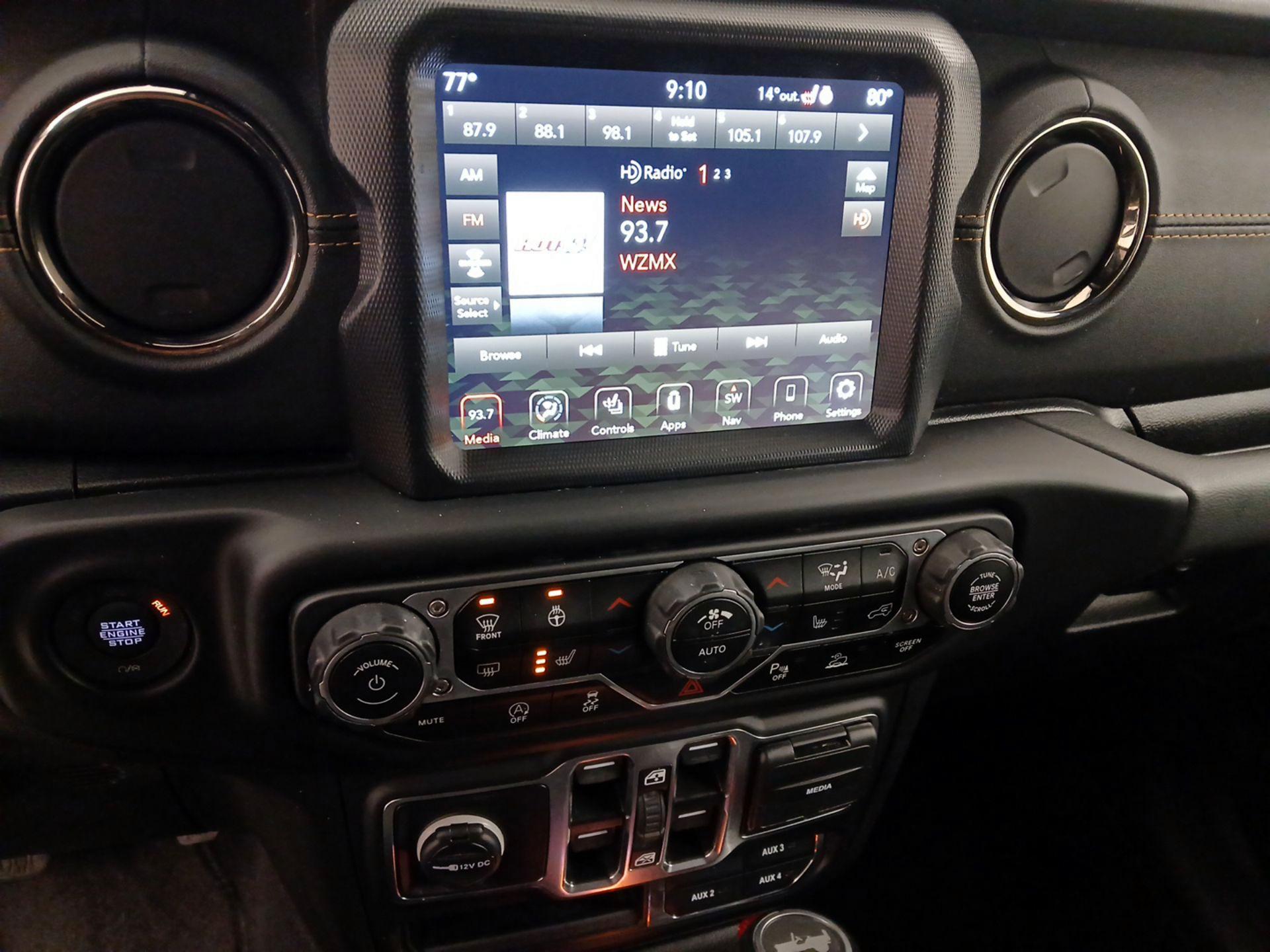 Thumbnail: 2021 Jeep Wrangler - 16