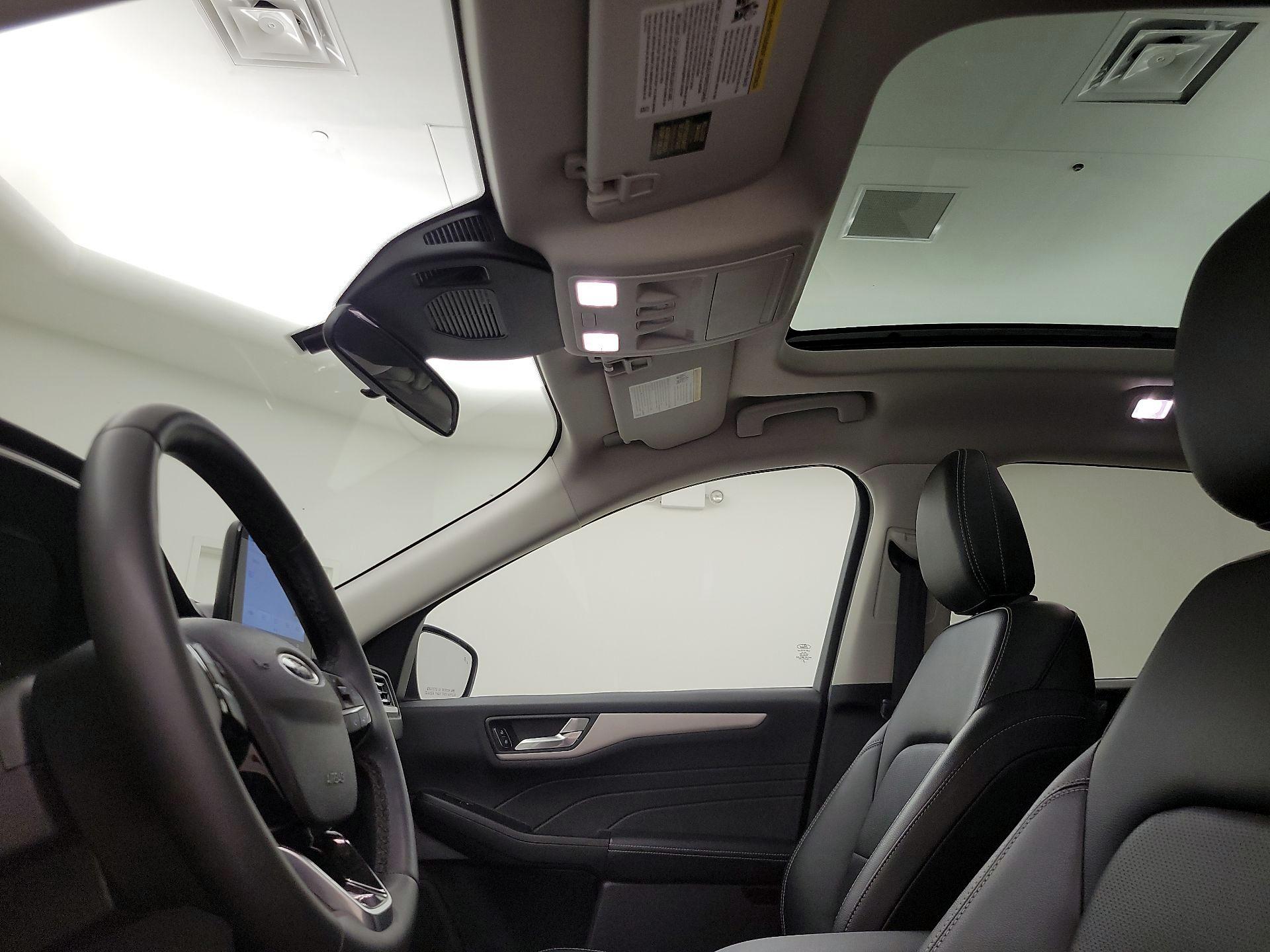 Thumbnail: 2022 Ford Escape - 19