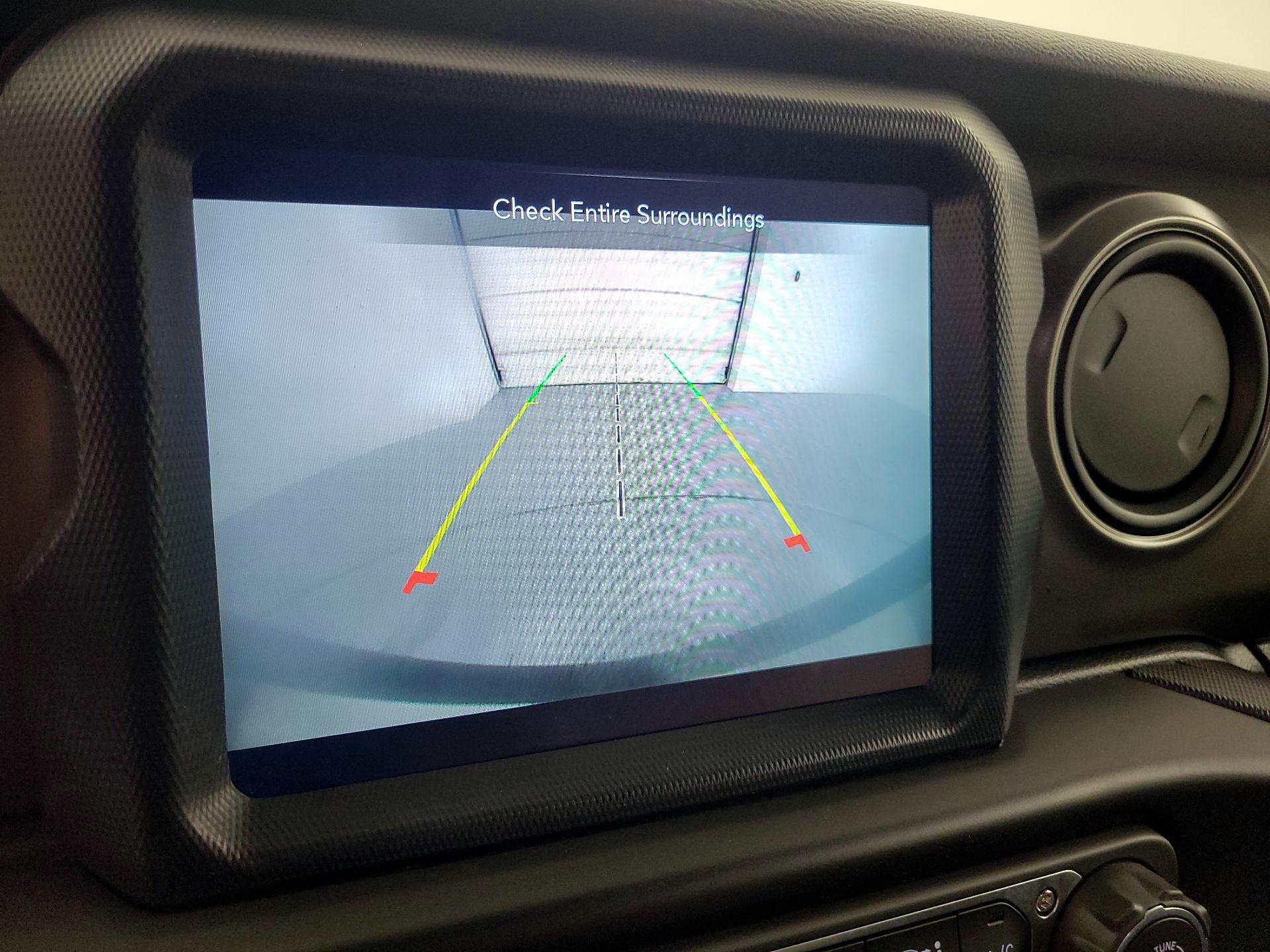 Thumbnail: 2022 Jeep Wrangler - 15