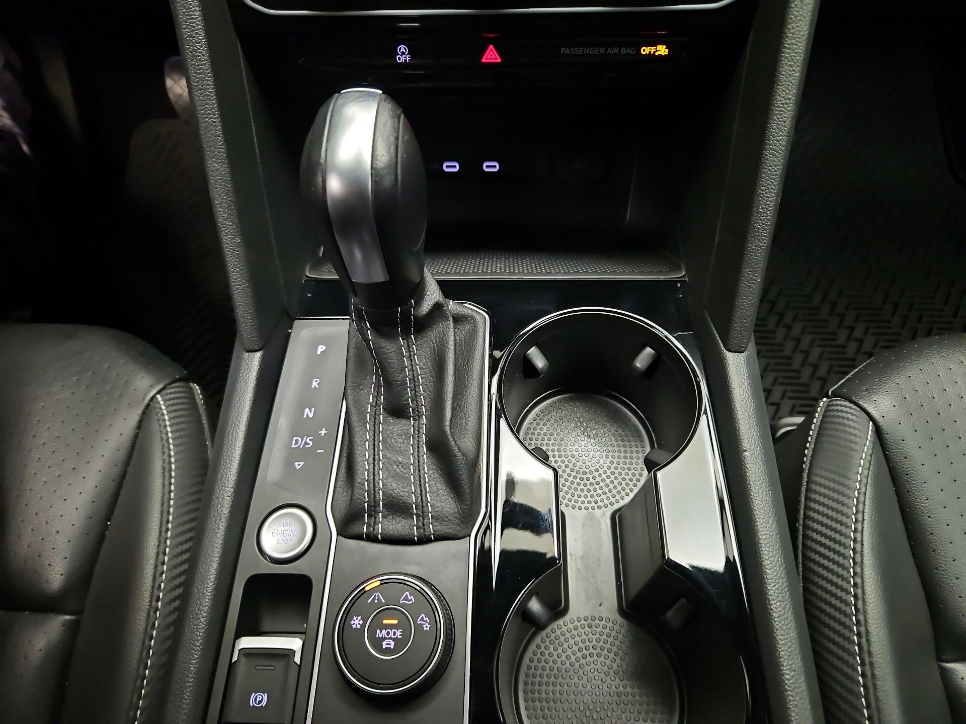 Thumbnail: 2022 Volkswagen Atlas - 17