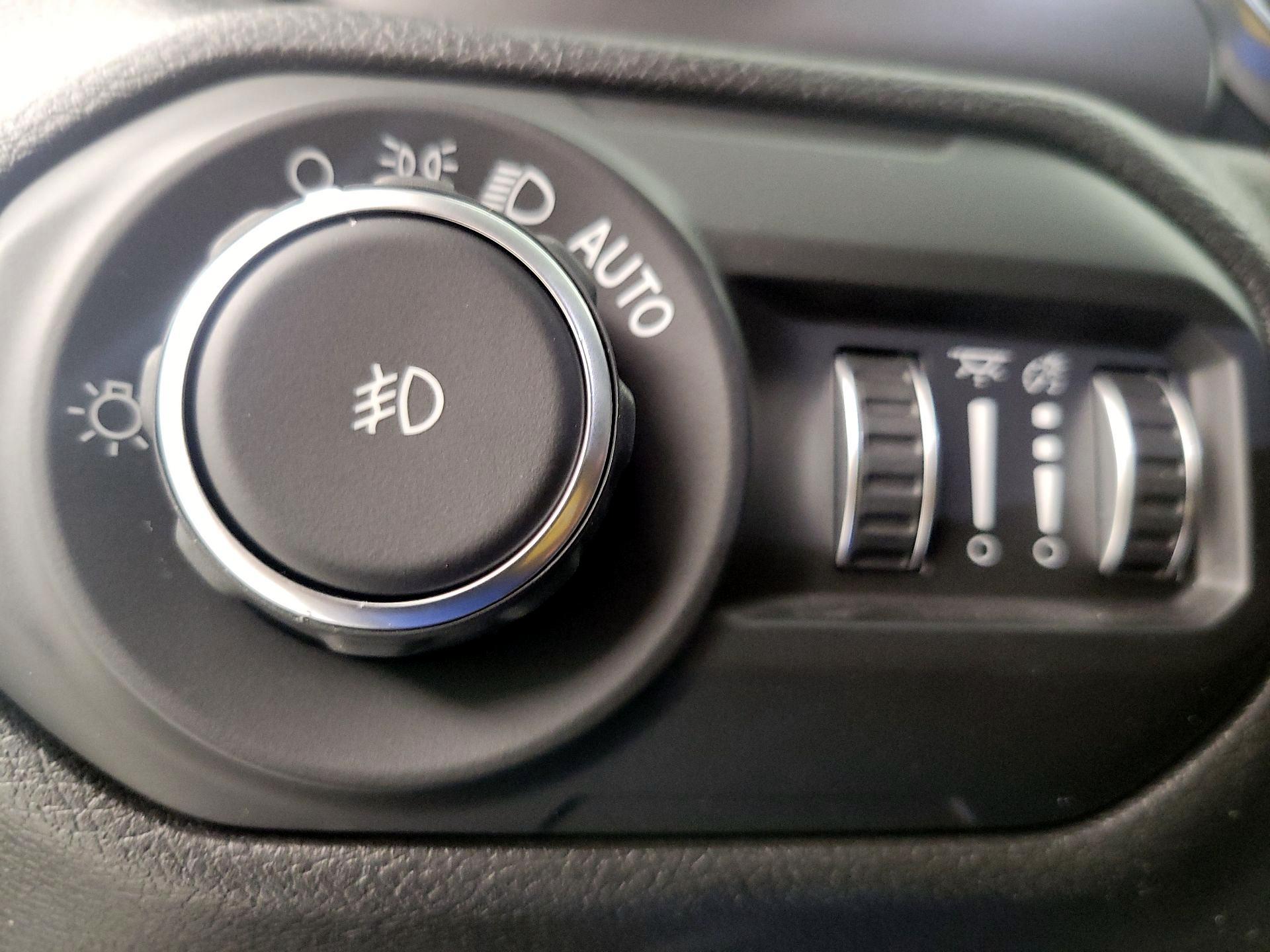 Thumbnail: 2021 Jeep Wrangler - 13