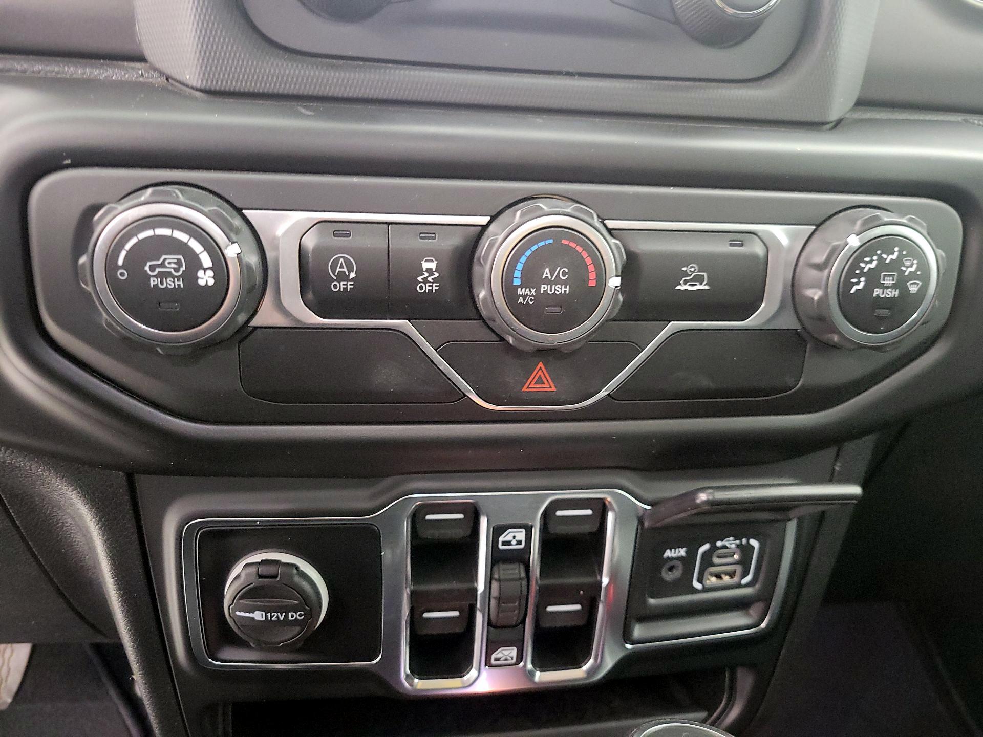 Thumbnail: 2021 Jeep Wrangler - 16