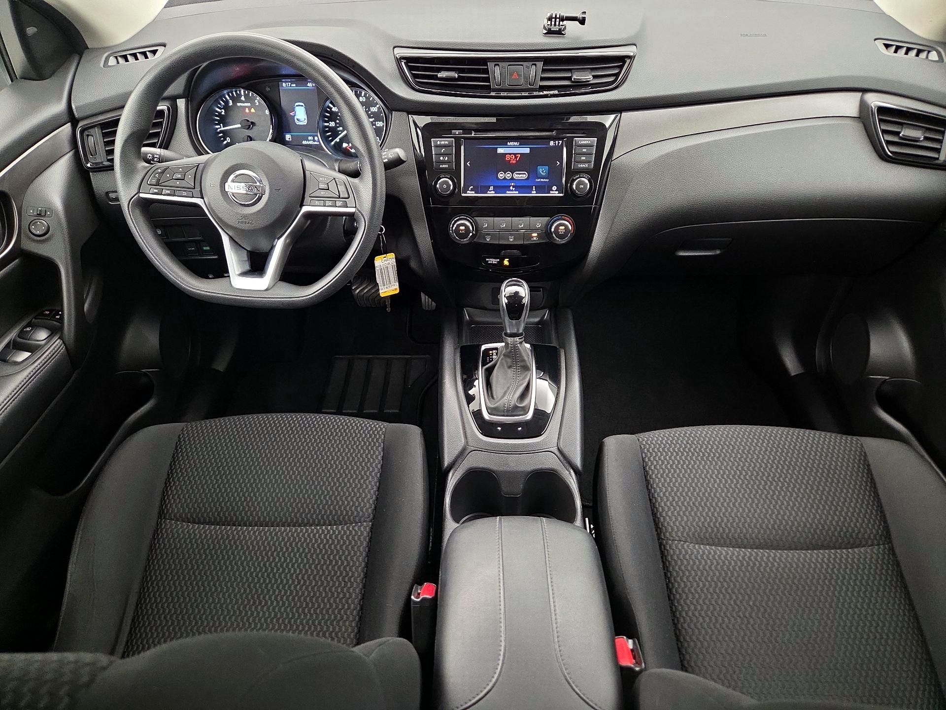 Thumbnail: 2020 Nissan Rogue Sport - 9