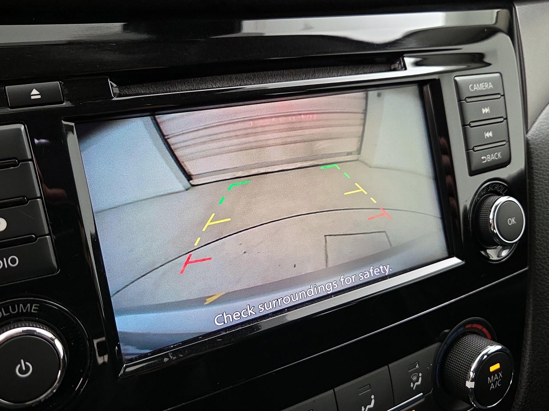 Thumbnail: 2020 Nissan Rogue Sport - 14