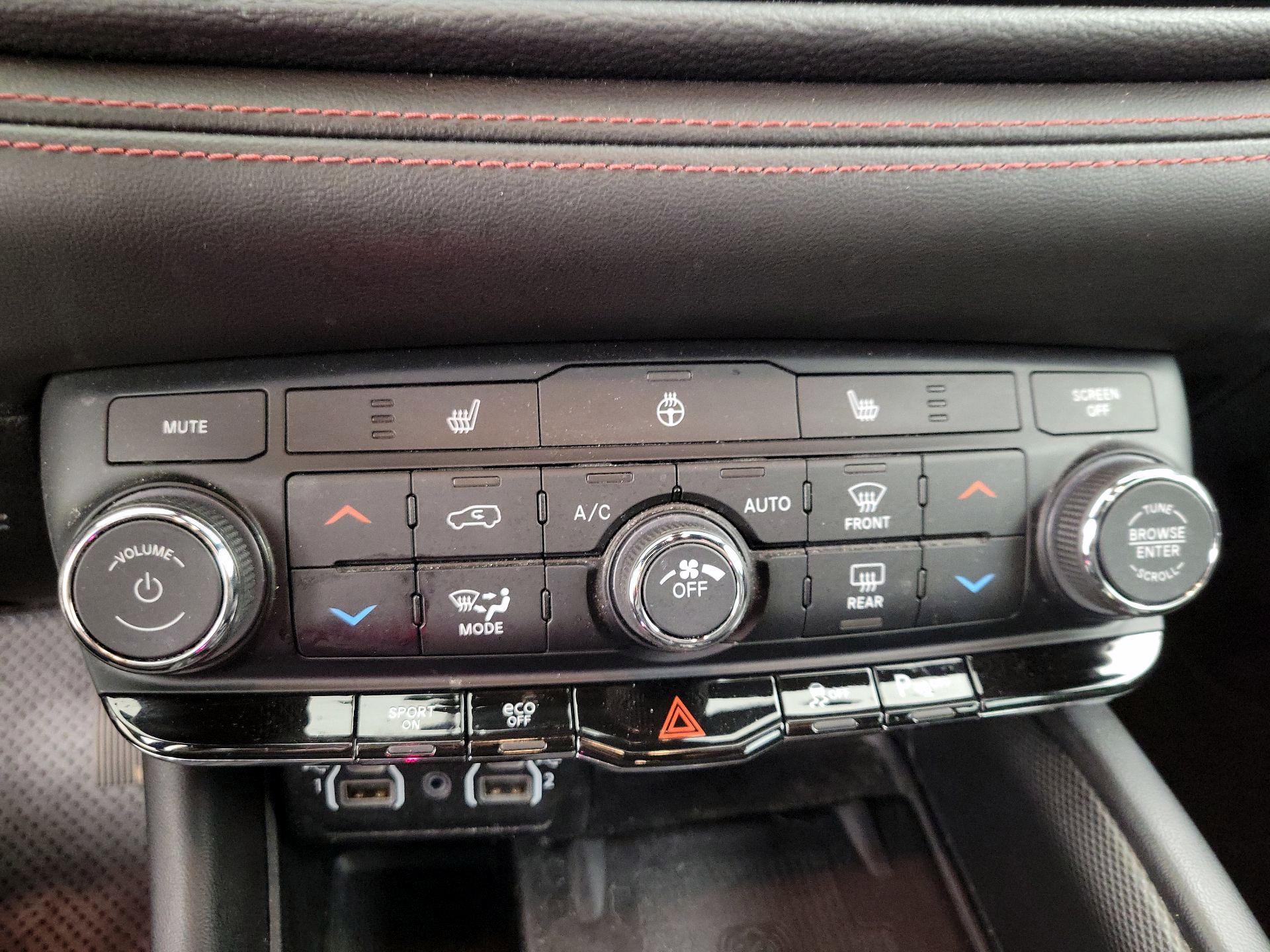 Thumbnail: 2022 Dodge Durango - 17