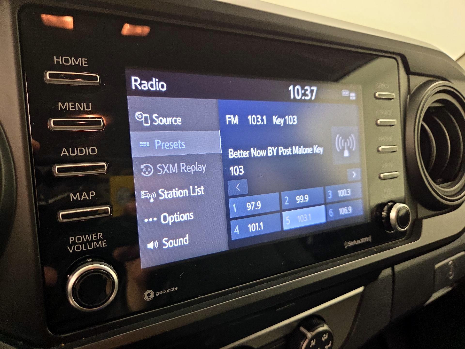 Thumbnail: 2023 Toyota Tacoma - 15