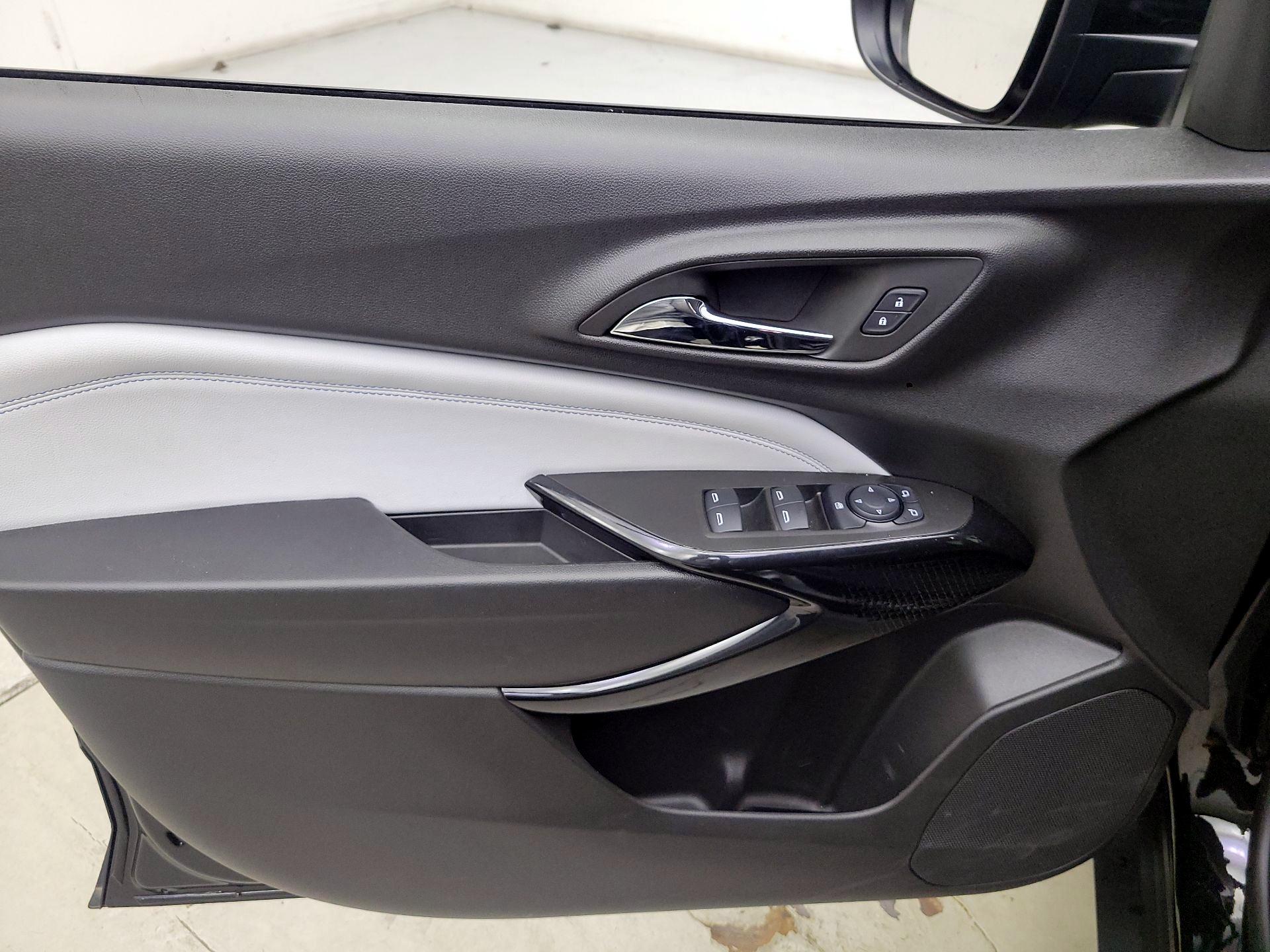 Thumbnail: 2025 Chevrolet Trax - 12