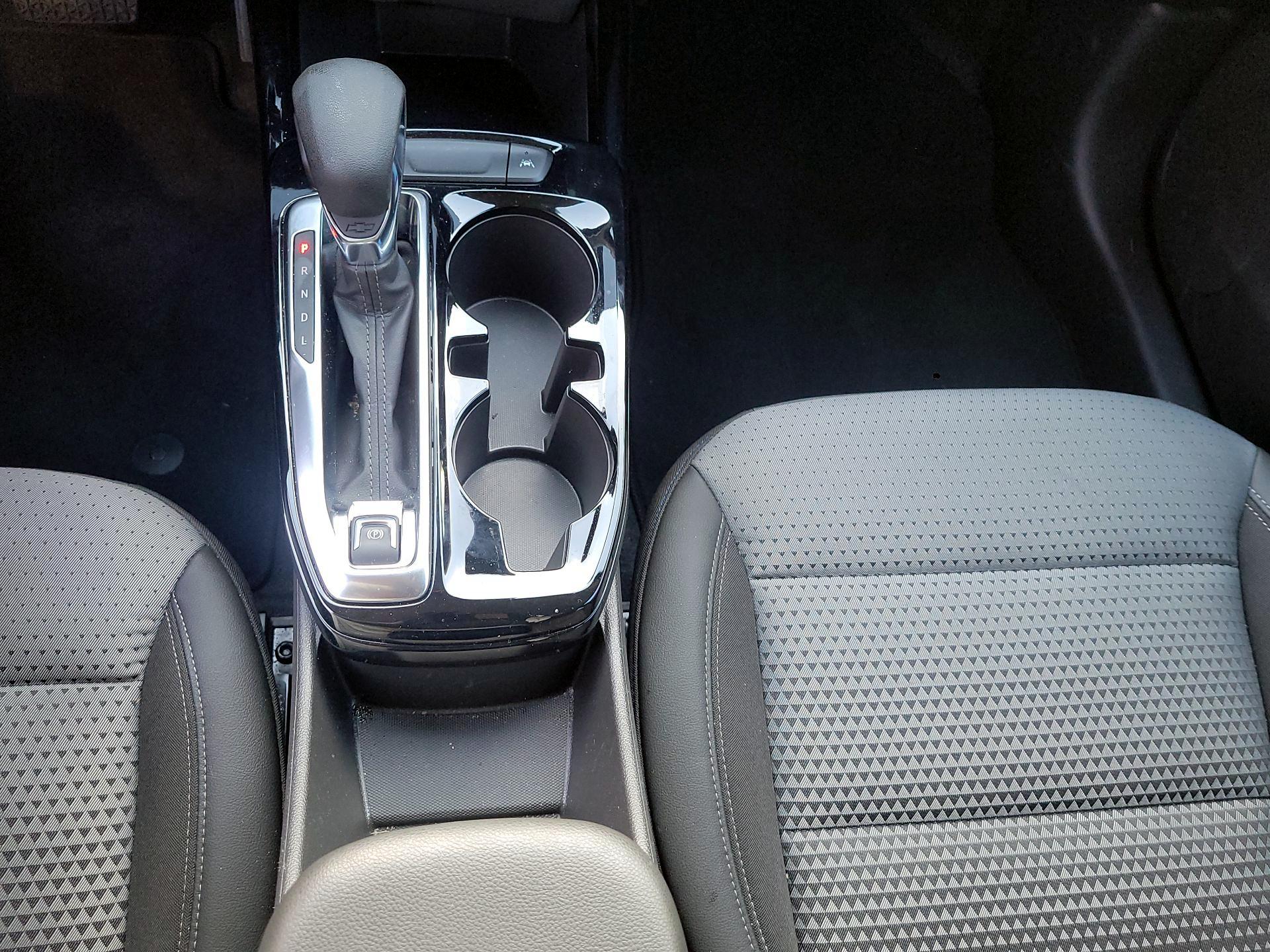 Thumbnail: 2025 Chevrolet Trax - 17