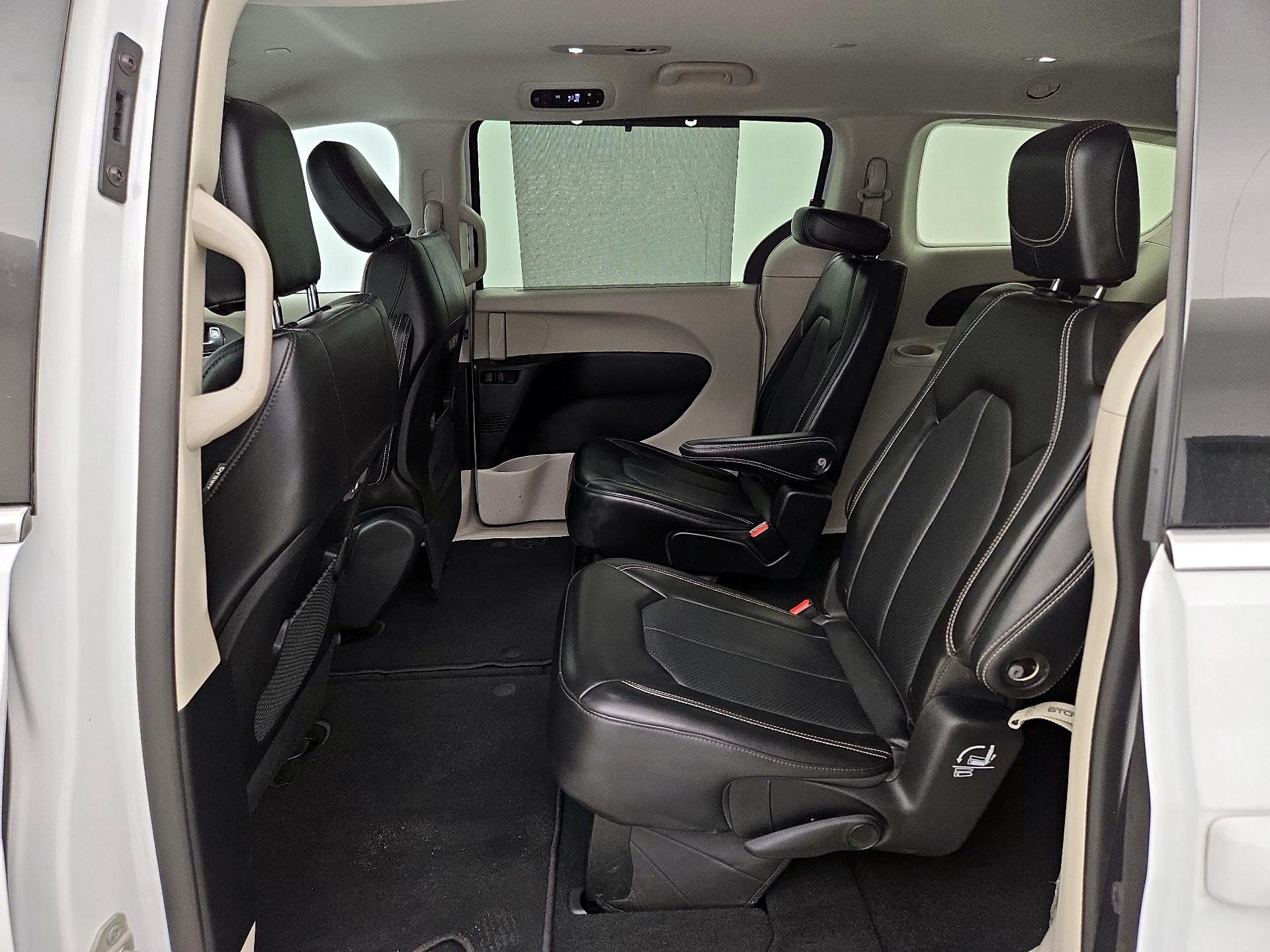 Thumbnail: 2024 Chrysler Pacifica - 19