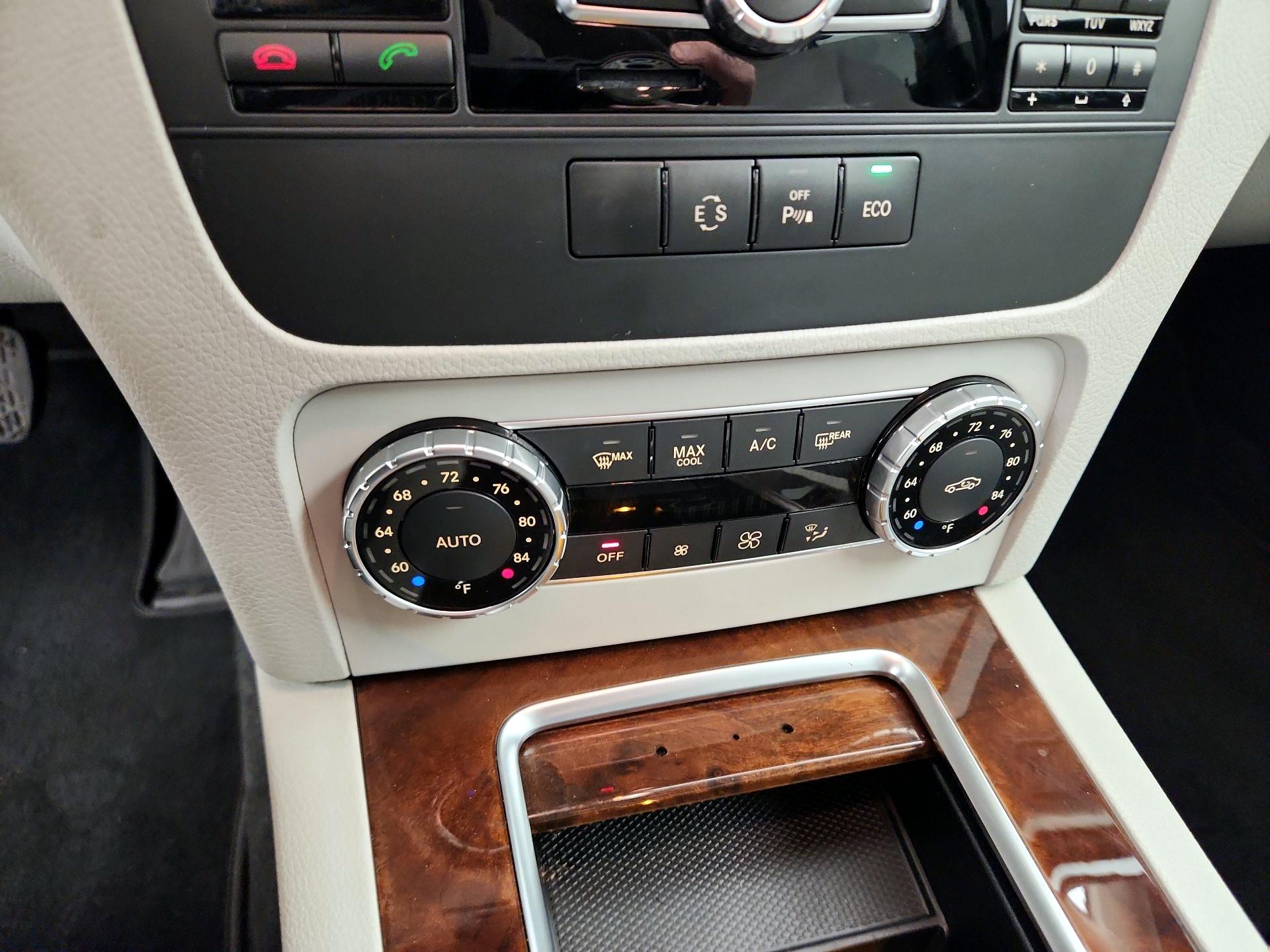 Thumbnail: 2015 Mercedes-Benz GLK - 16