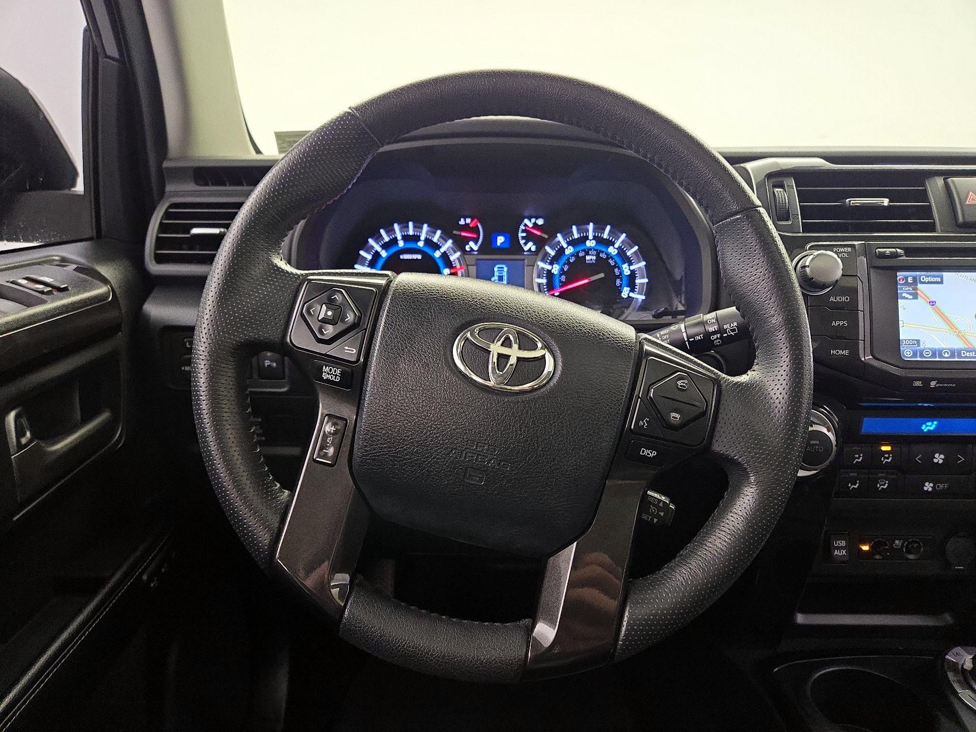 Thumbnail: 2019 Toyota 4Runner - 10