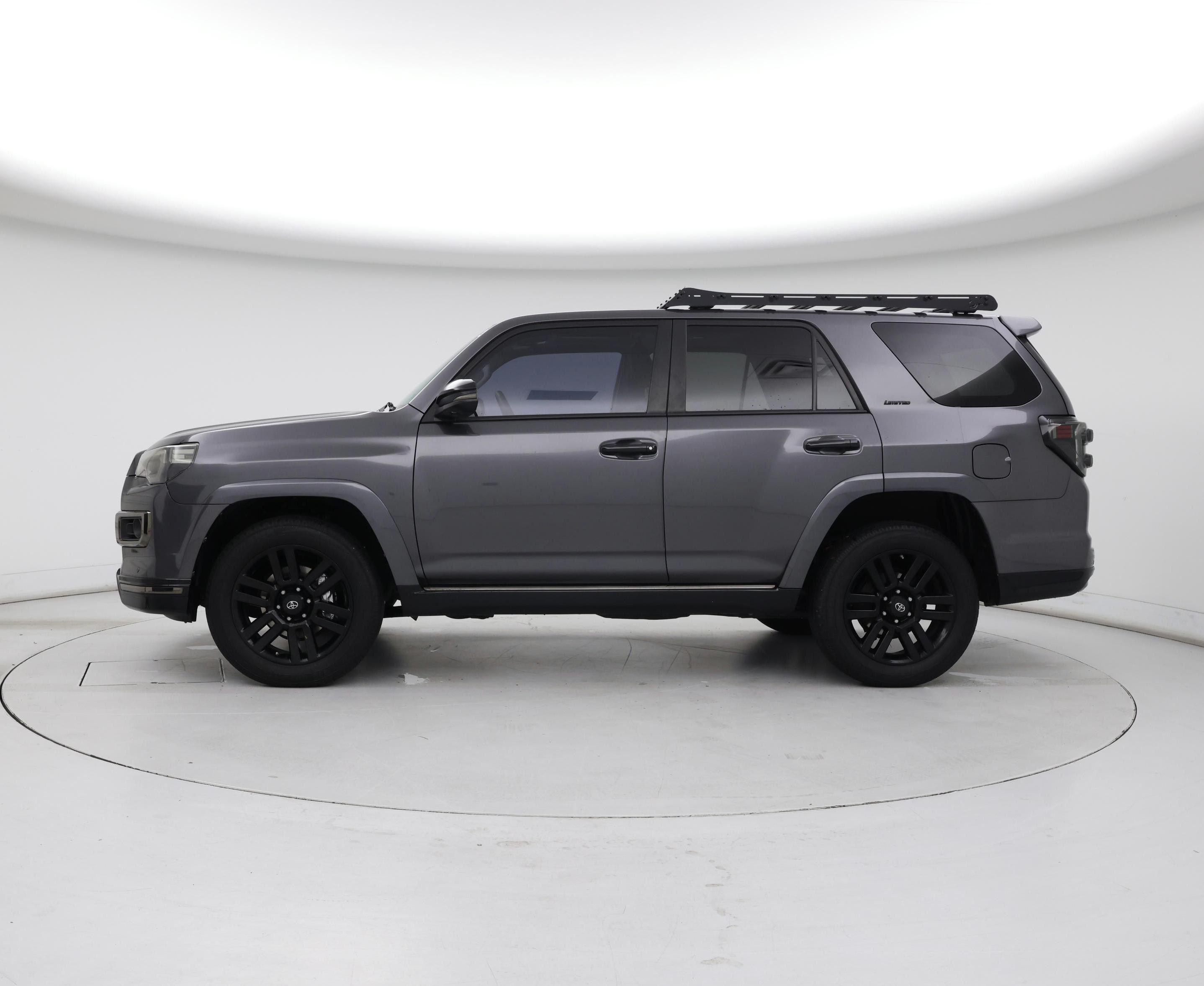 Thumbnail: 2019 Toyota 4Runner - 3