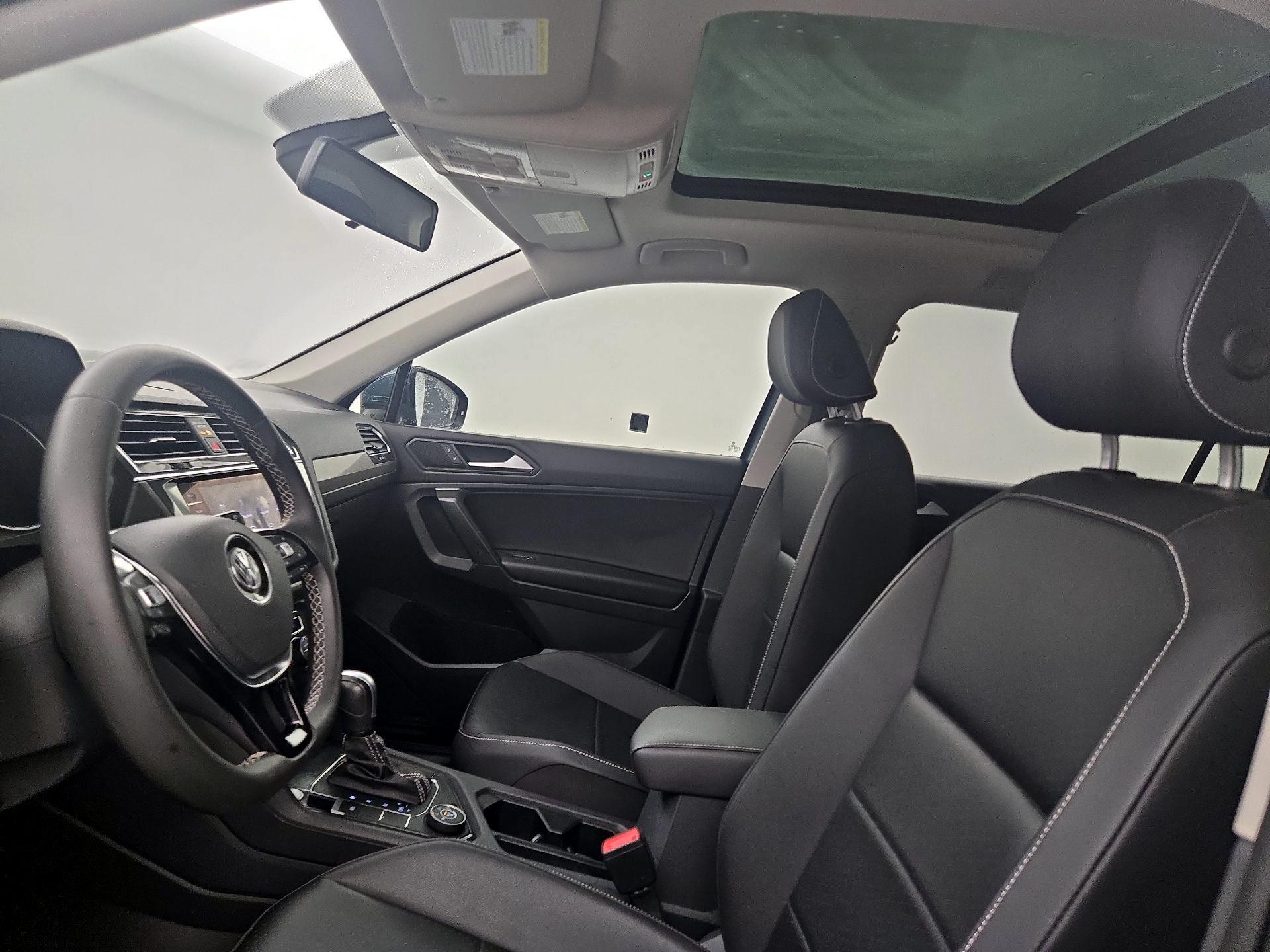 Thumbnail: 2021 Volkswagen Tiguan - 18