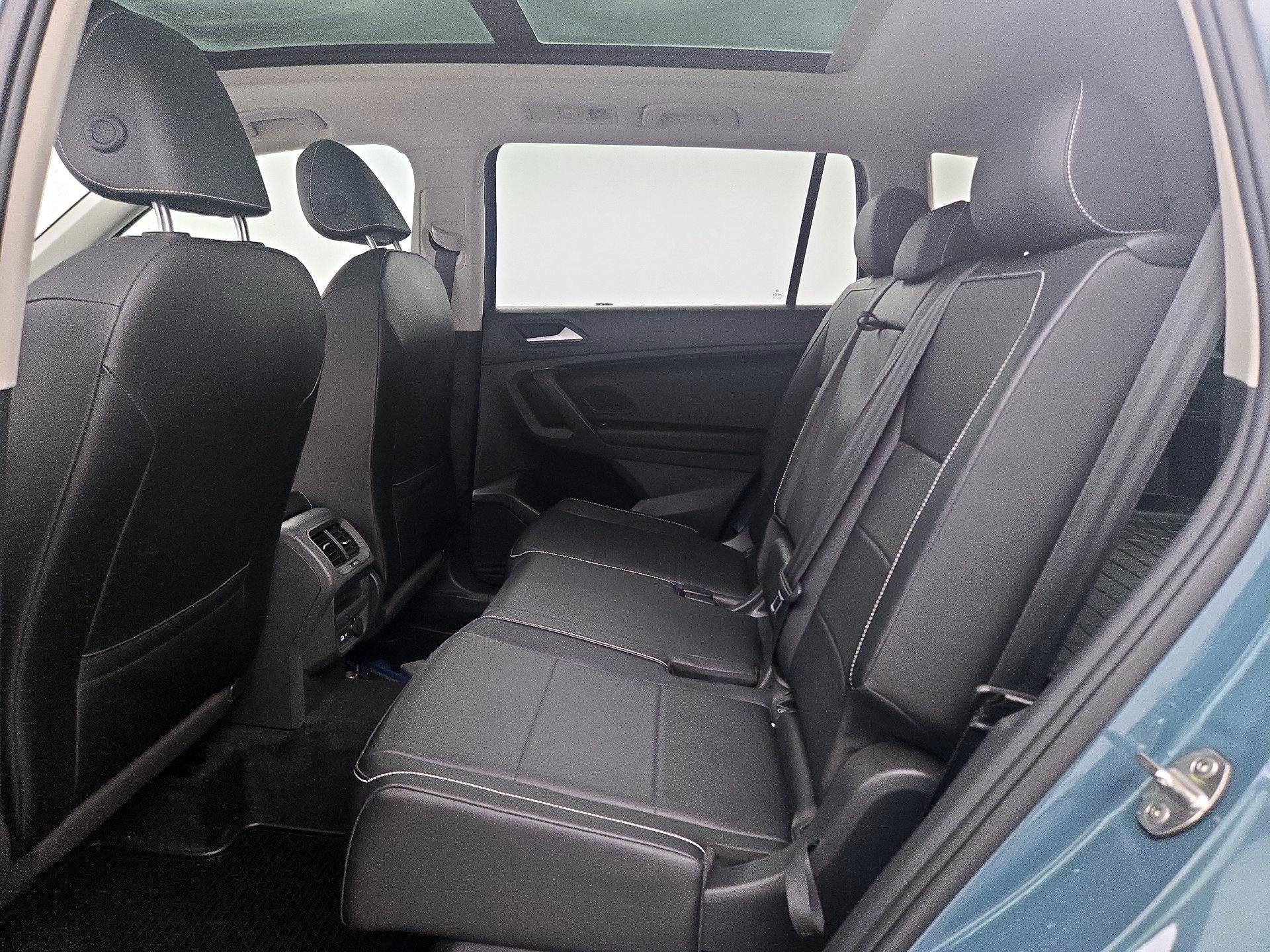 Thumbnail: 2021 Volkswagen Tiguan - 19