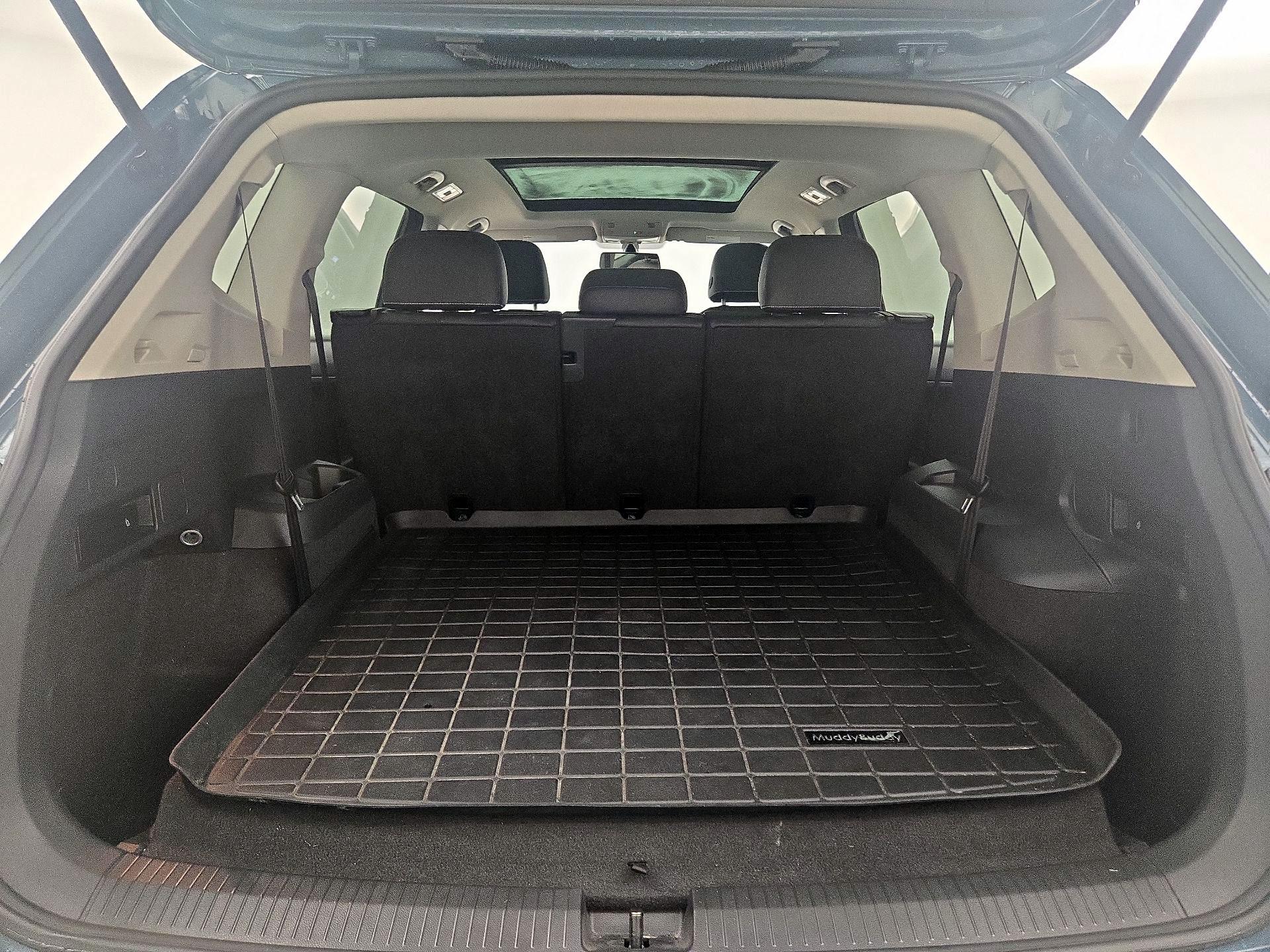 Thumbnail: 2021 Volkswagen Tiguan - 20