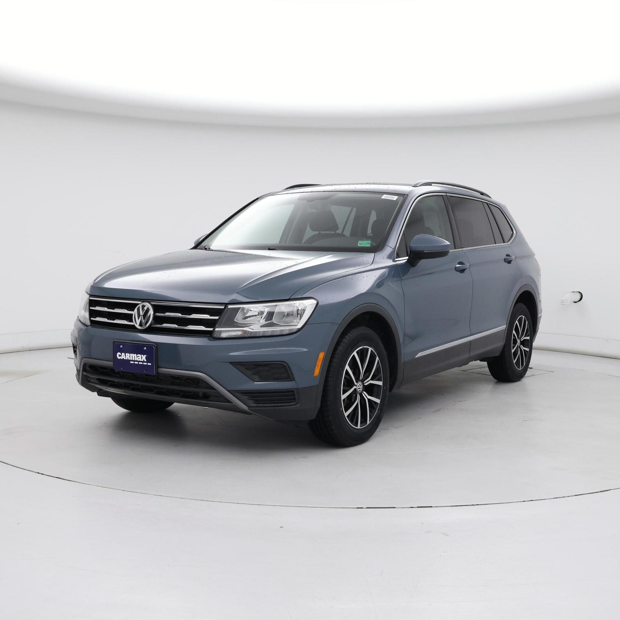 Thumbnail: 2021 Volkswagen Tiguan - 4