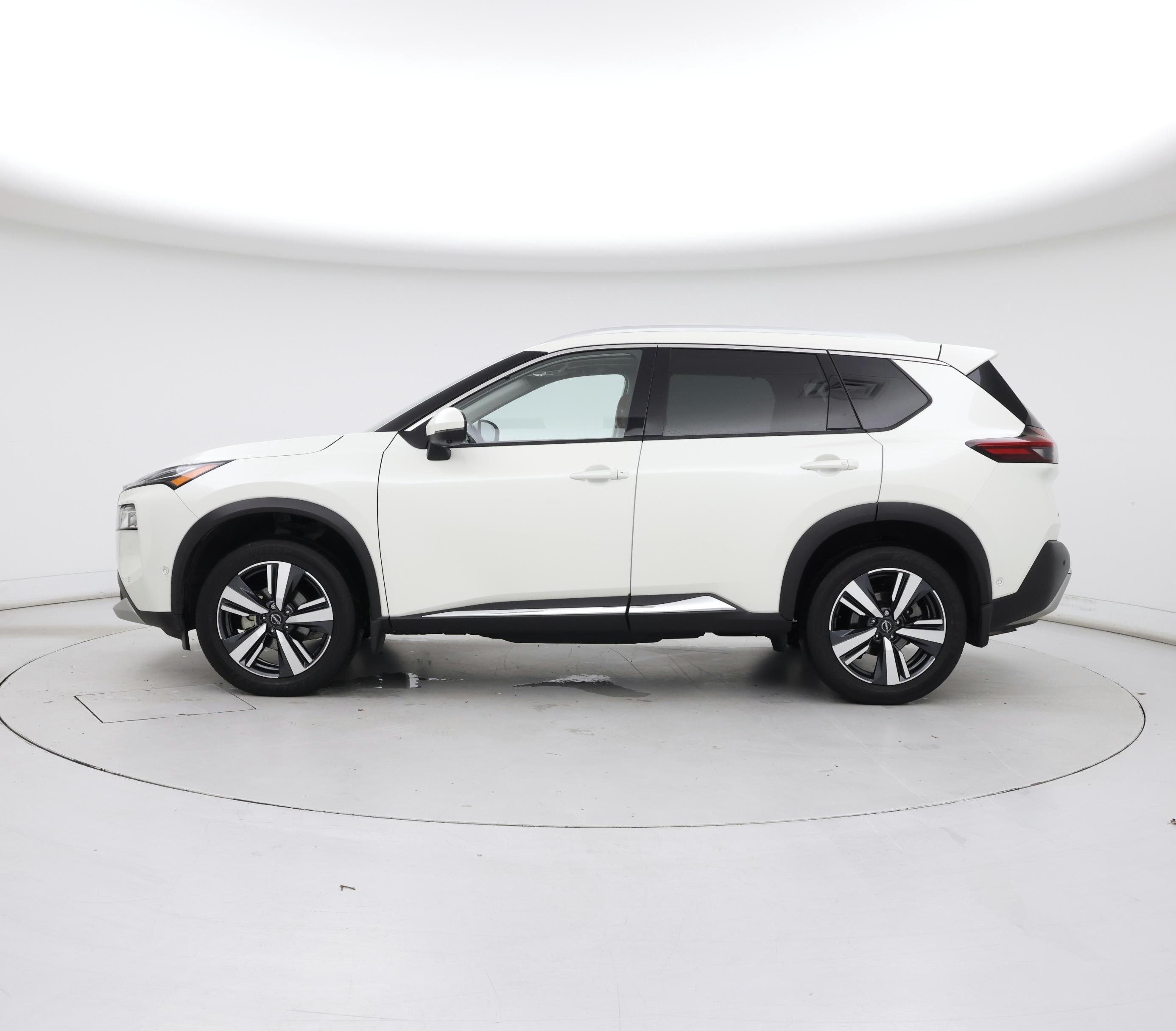 Thumbnail: 2023 Nissan Rogue - 3