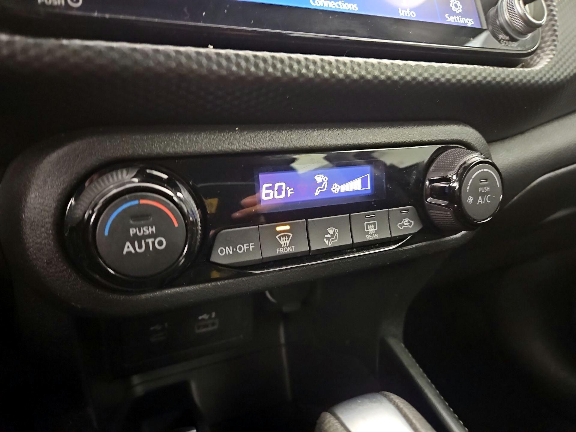 Thumbnail: 2021 Nissan Kicks - 15