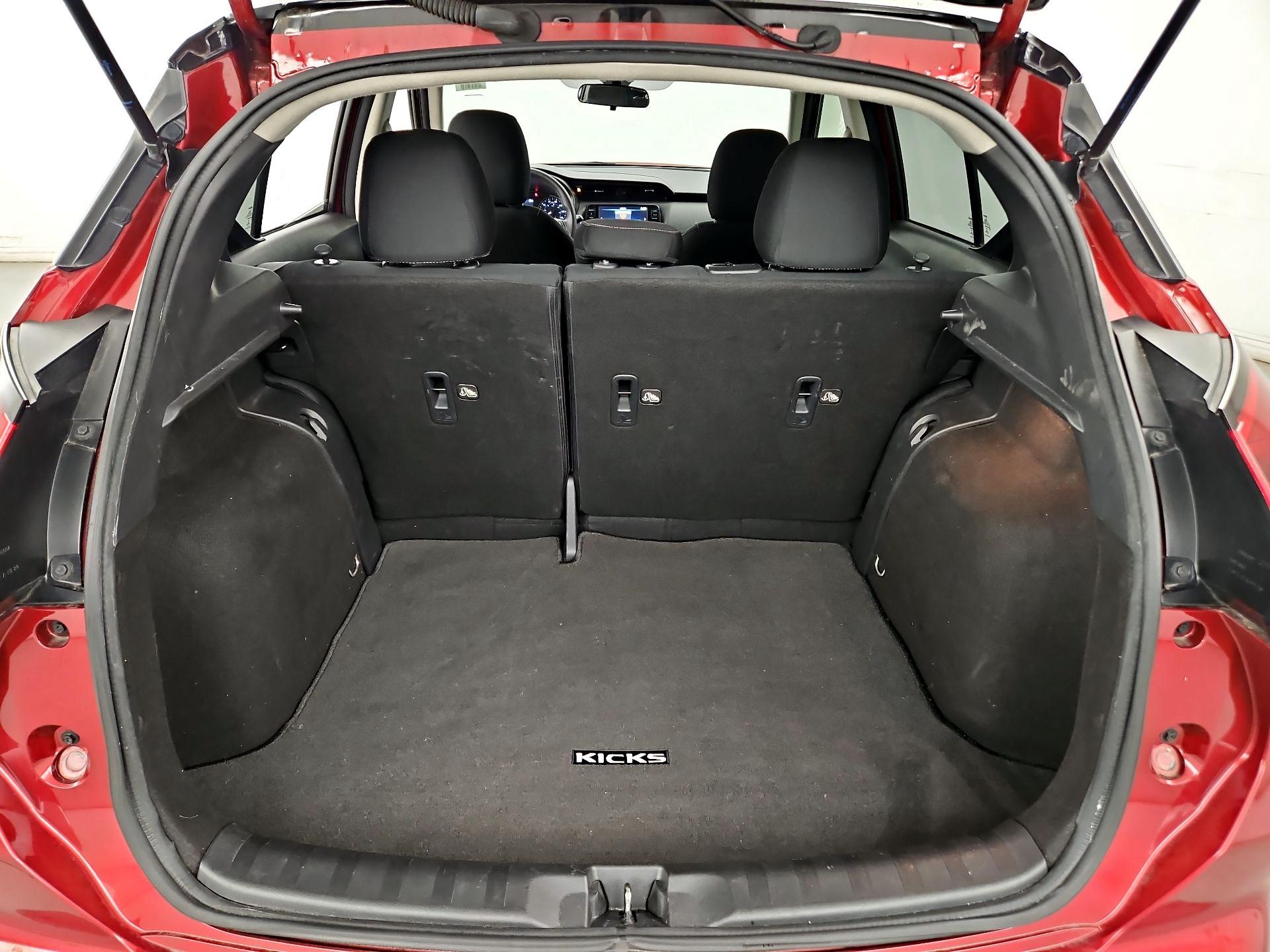 Thumbnail: 2021 Nissan Kicks - 19