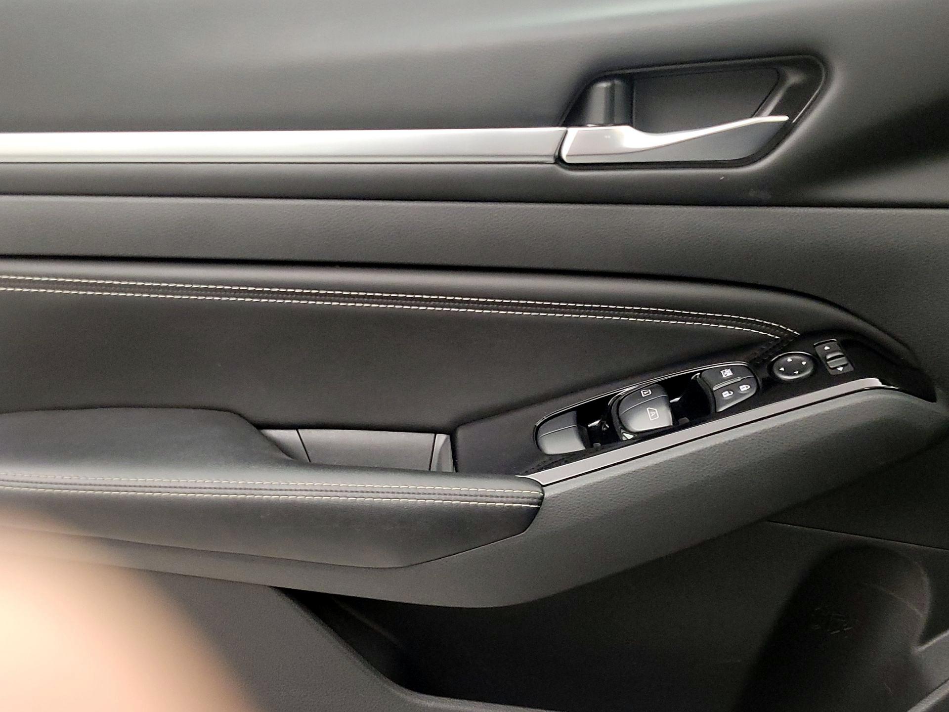 Thumbnail: 2022 Nissan Altima - 12